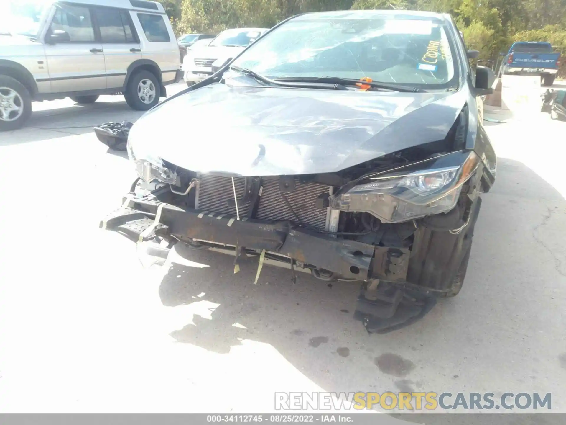 6 Photograph of a damaged car 5YFBURHE6KP882382 TOYOTA COROLLA 2019