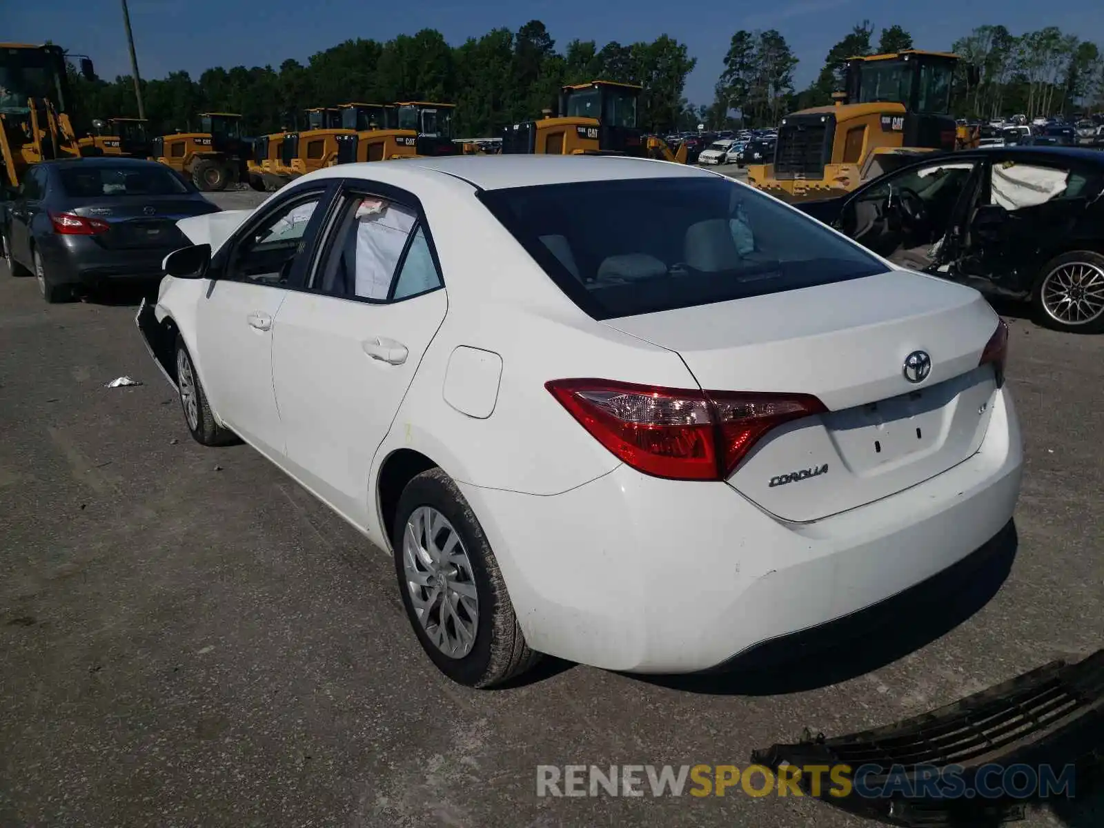 3 Photograph of a damaged car 5YFBURHE6KP882947 TOYOTA COROLLA 2019