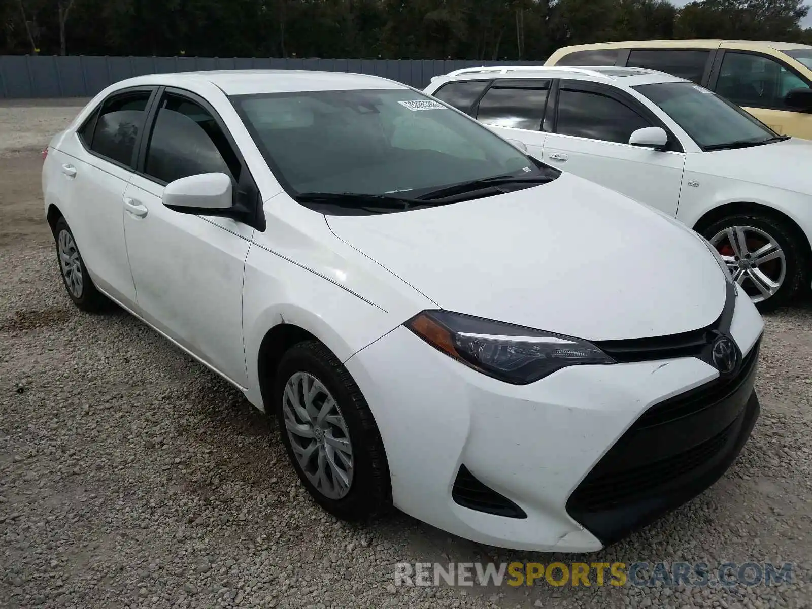 1 Photograph of a damaged car 5YFBURHE6KP883967 TOYOTA COROLLA 2019