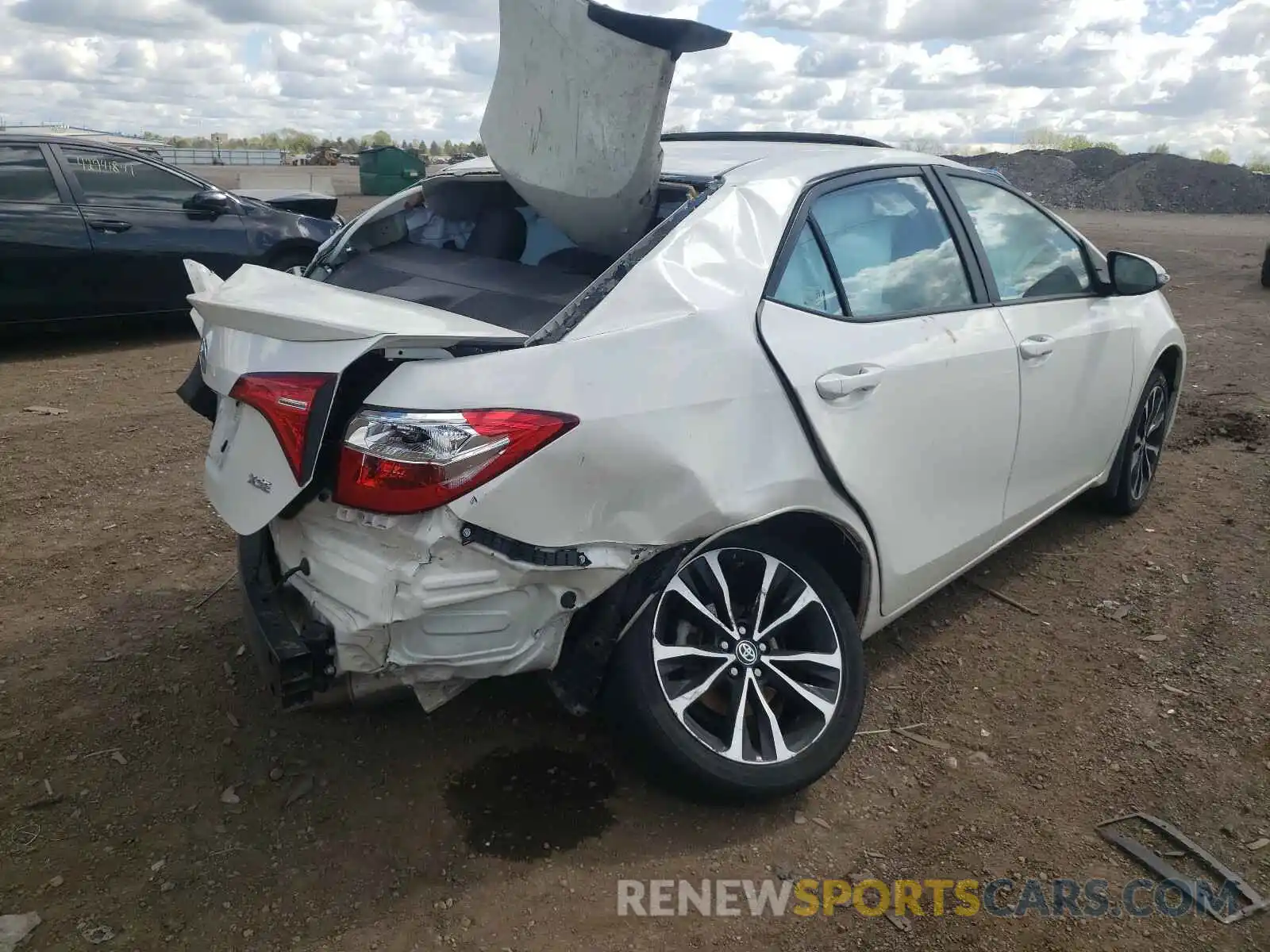 4 Photograph of a damaged car 5YFBURHE6KP884598 TOYOTA COROLLA 2019