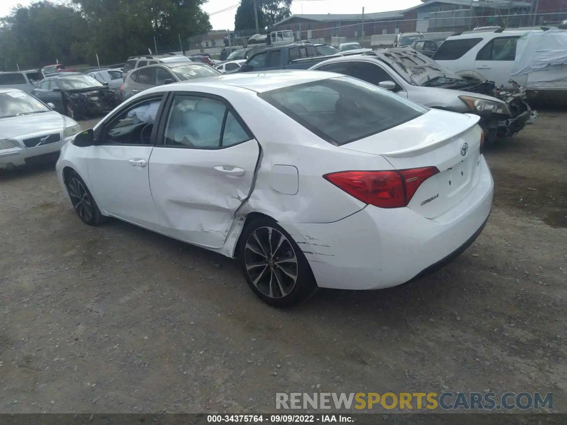 3 Photograph of a damaged car 5YFBURHE6KP884827 TOYOTA COROLLA 2019