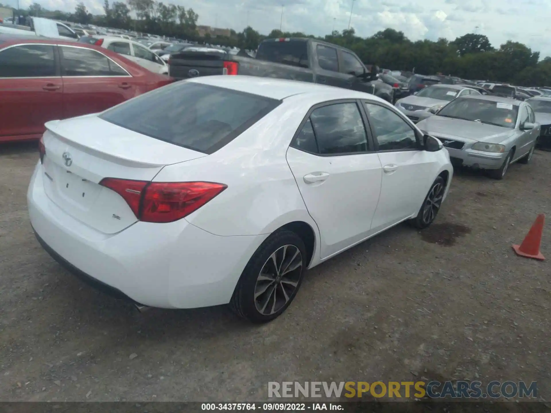 4 Photograph of a damaged car 5YFBURHE6KP884827 TOYOTA COROLLA 2019