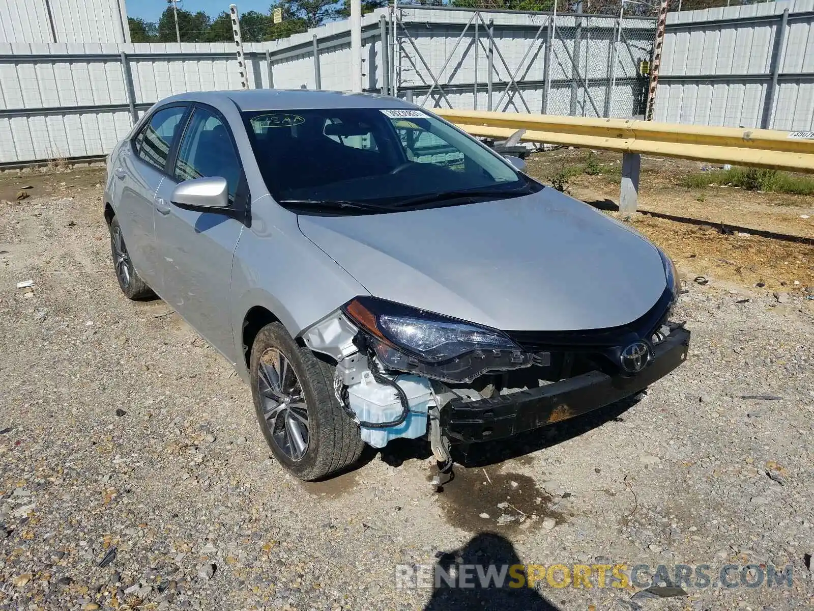 1 Photograph of a damaged car 5YFBURHE6KP885539 TOYOTA COROLLA 2019