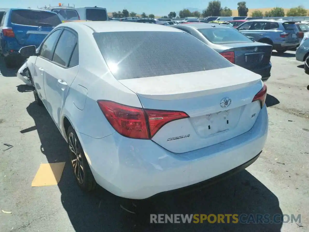 3 Photograph of a damaged car 5YFBURHE6KP885637 TOYOTA COROLLA 2019