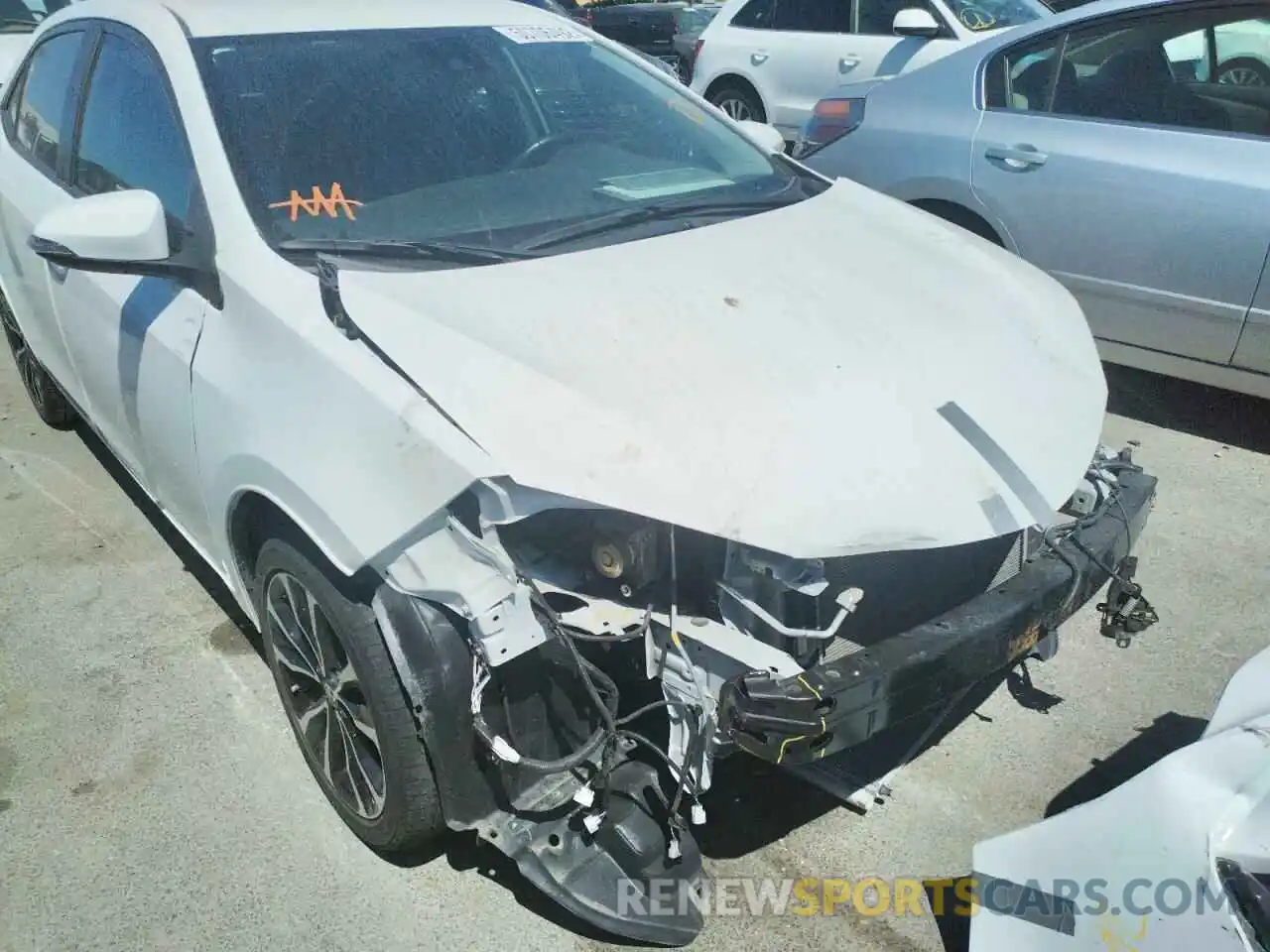 9 Photograph of a damaged car 5YFBURHE6KP885637 TOYOTA COROLLA 2019