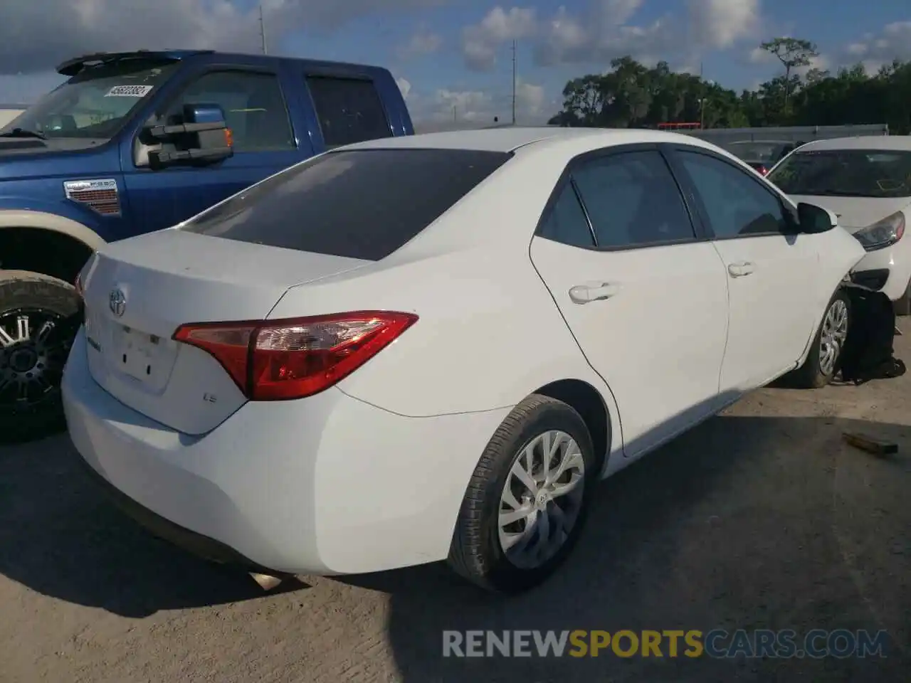 4 Photograph of a damaged car 5YFBURHE6KP886626 TOYOTA COROLLA 2019