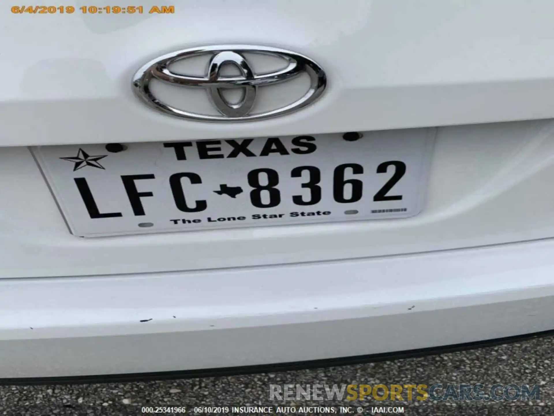 13 Photograph of a damaged car 5YFBURHE6KP886688 TOYOTA COROLLA 2019