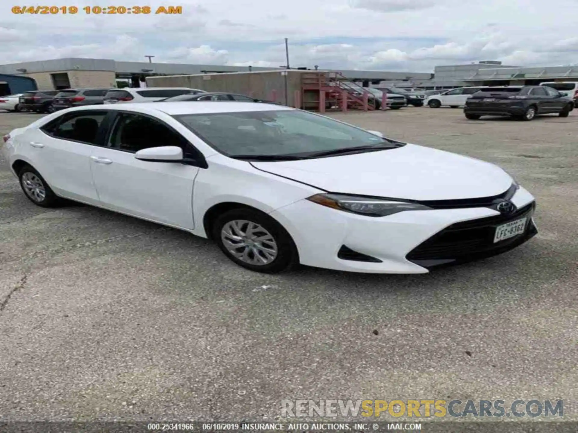 14 Photograph of a damaged car 5YFBURHE6KP886688 TOYOTA COROLLA 2019