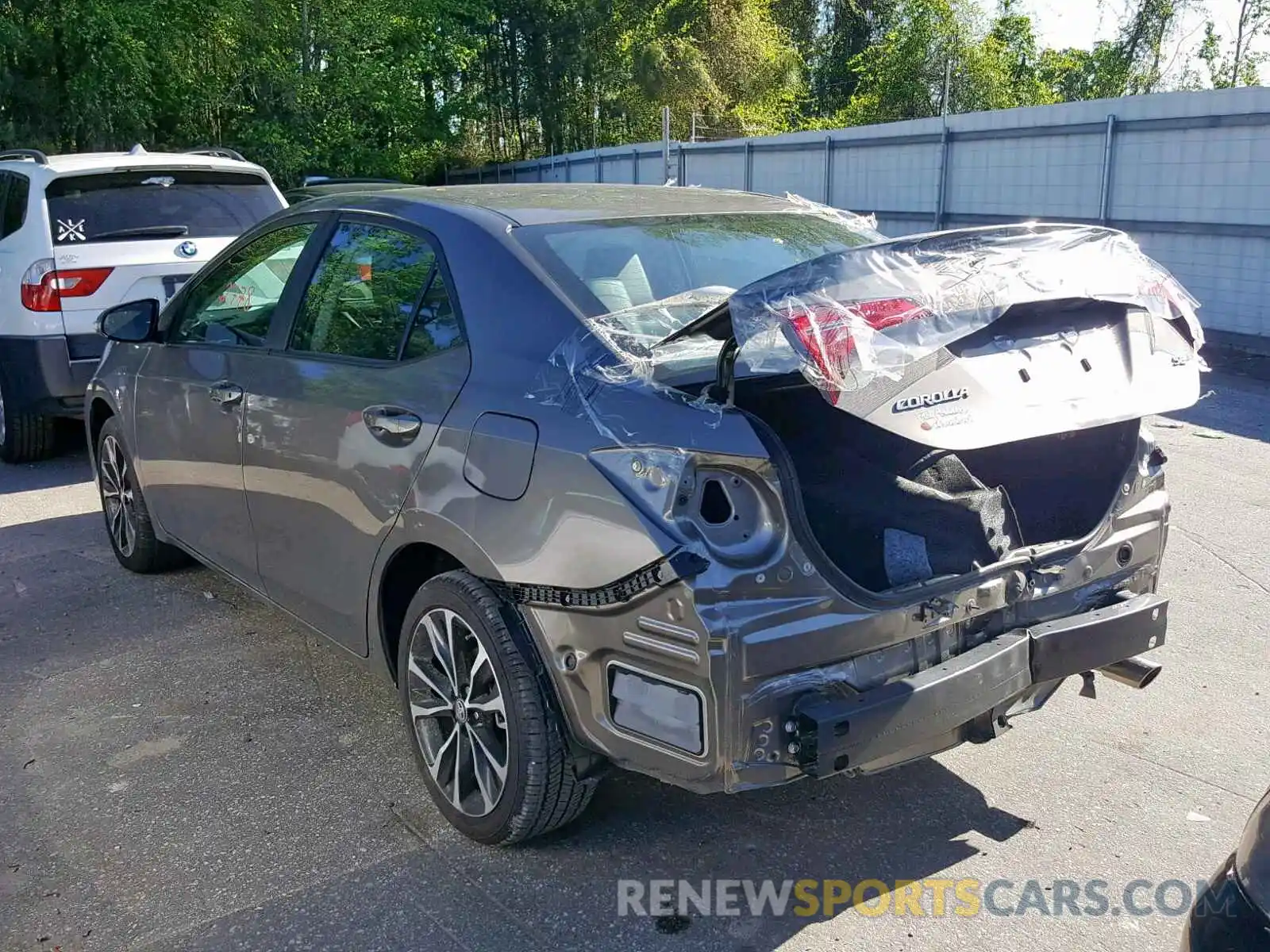 3 Photograph of a damaged car 5YFBURHE6KP888506 TOYOTA COROLLA 2019