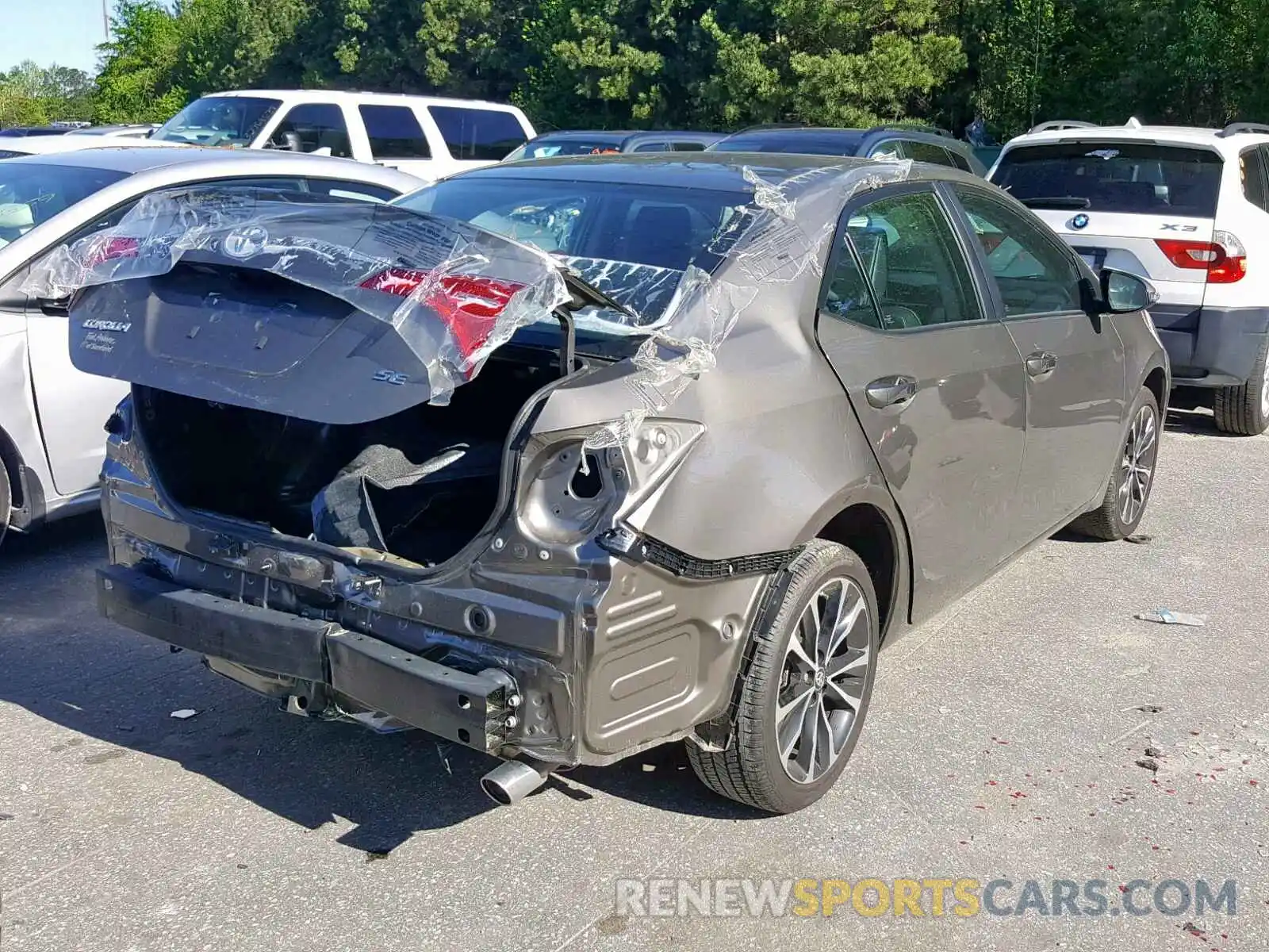 4 Photograph of a damaged car 5YFBURHE6KP888506 TOYOTA COROLLA 2019