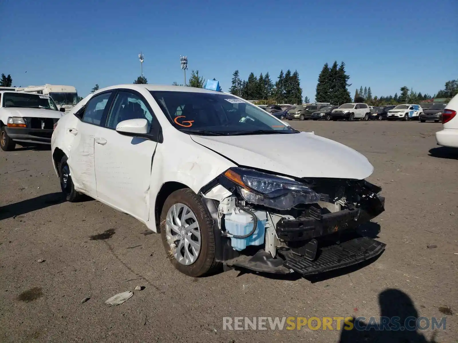 1 Photograph of a damaged car 5YFBURHE6KP889011 TOYOTA COROLLA 2019