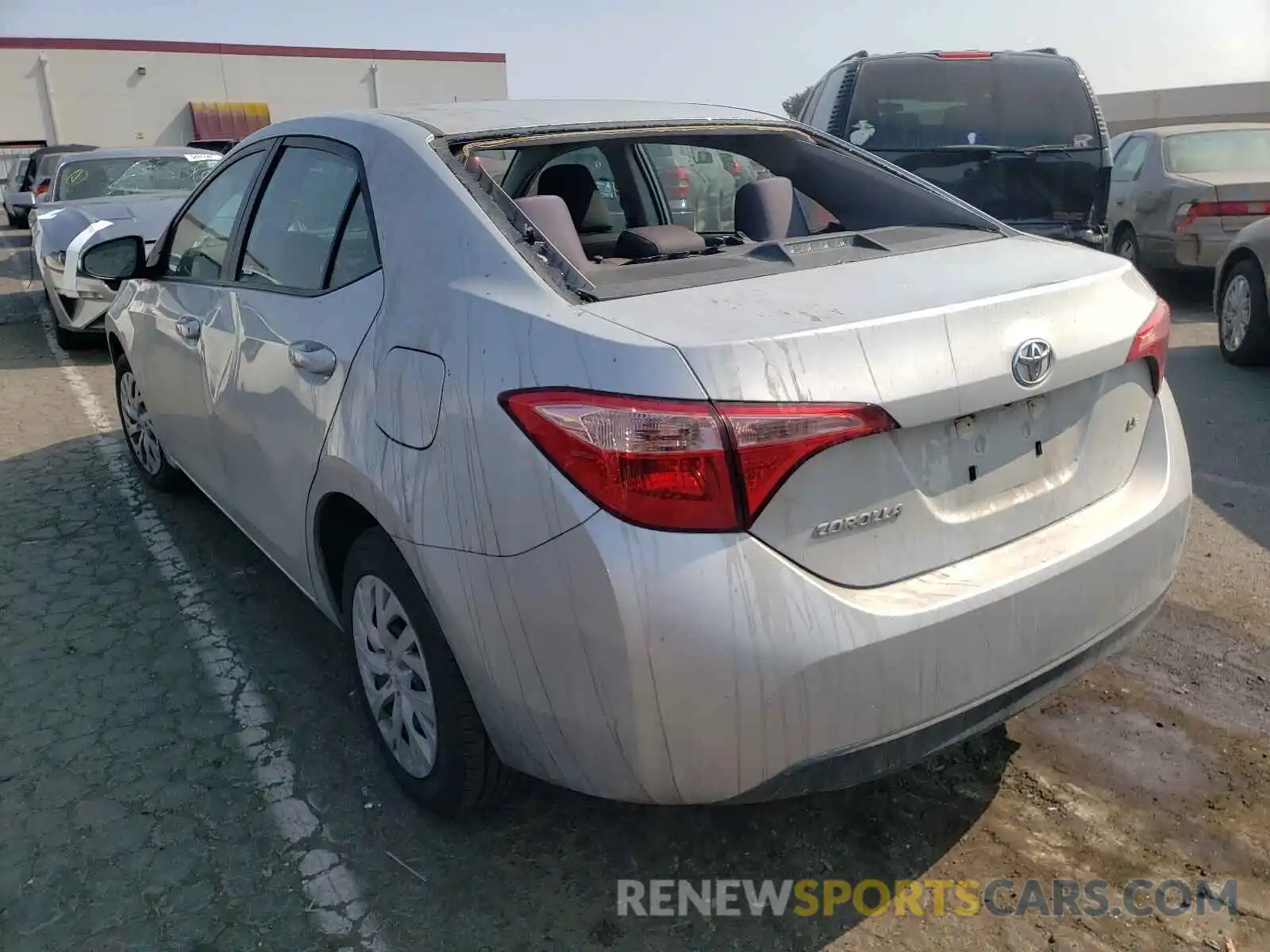 3 Photograph of a damaged car 5YFBURHE6KP890059 TOYOTA COROLLA 2019