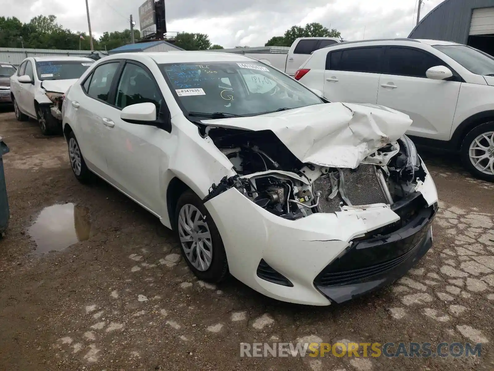 1 Photograph of a damaged car 5YFBURHE6KP890739 TOYOTA COROLLA 2019