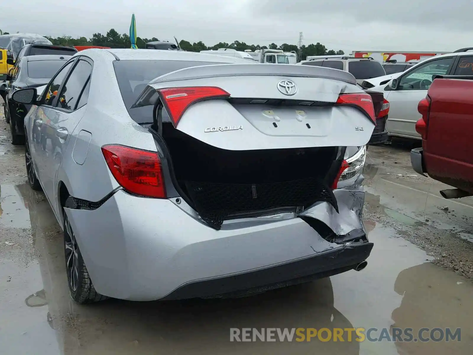 3 Photograph of a damaged car 5YFBURHE6KP890868 TOYOTA COROLLA 2019