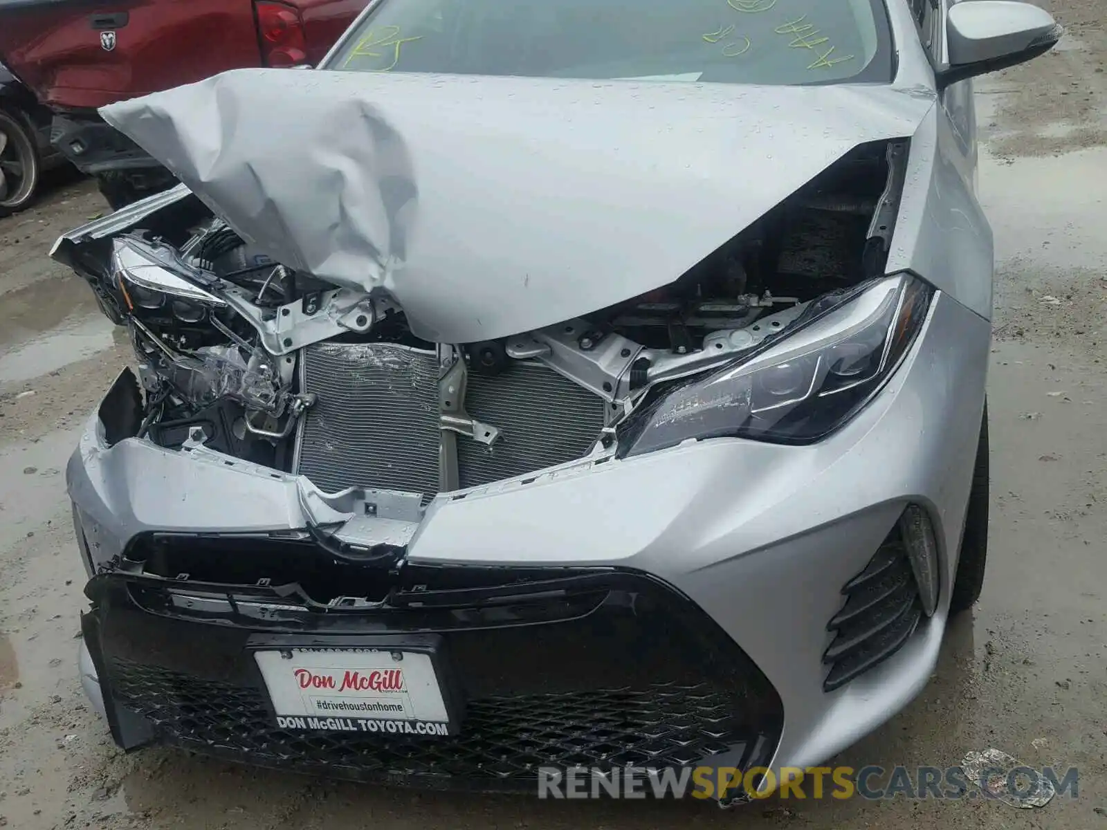 9 Photograph of a damaged car 5YFBURHE6KP890868 TOYOTA COROLLA 2019