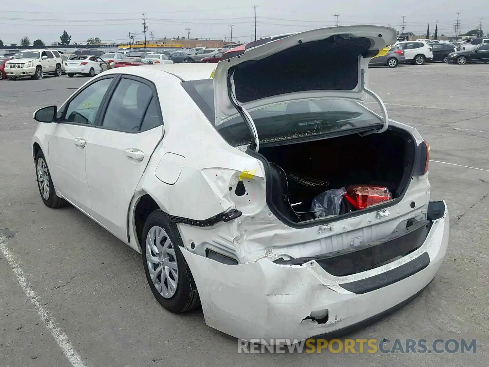 3 Photograph of a damaged car 5YFBURHE6KP891518 TOYOTA COROLLA 2019