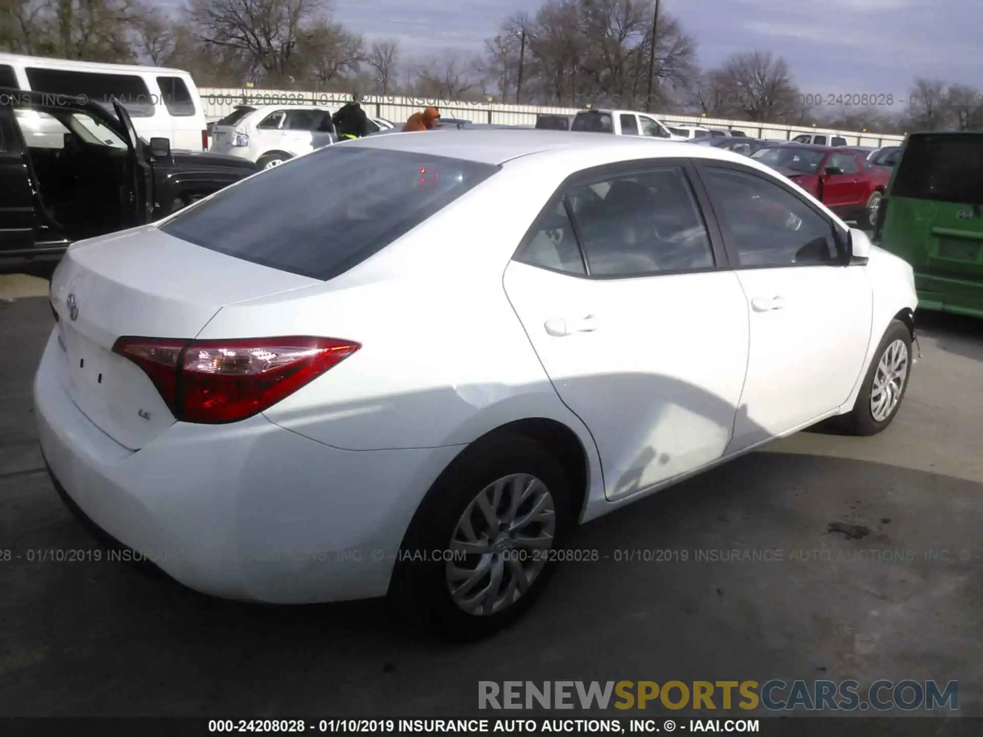 4 Photograph of a damaged car 5YFBURHE6KP891549 TOYOTA COROLLA 2019