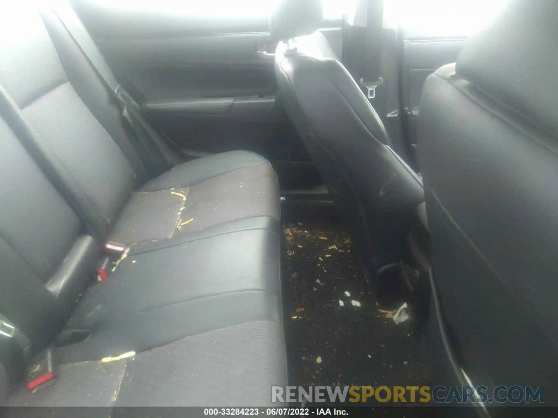 8 Photograph of a damaged car 5YFBURHE6KP893740 TOYOTA COROLLA 2019