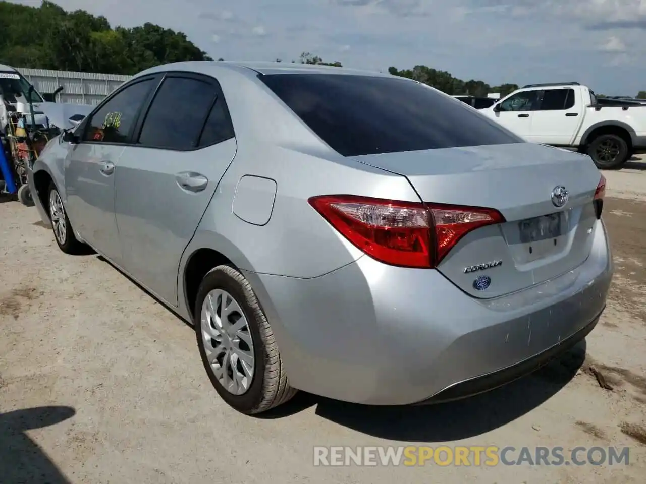 3 Photograph of a damaged car 5YFBURHE6KP895648 TOYOTA COROLLA 2019