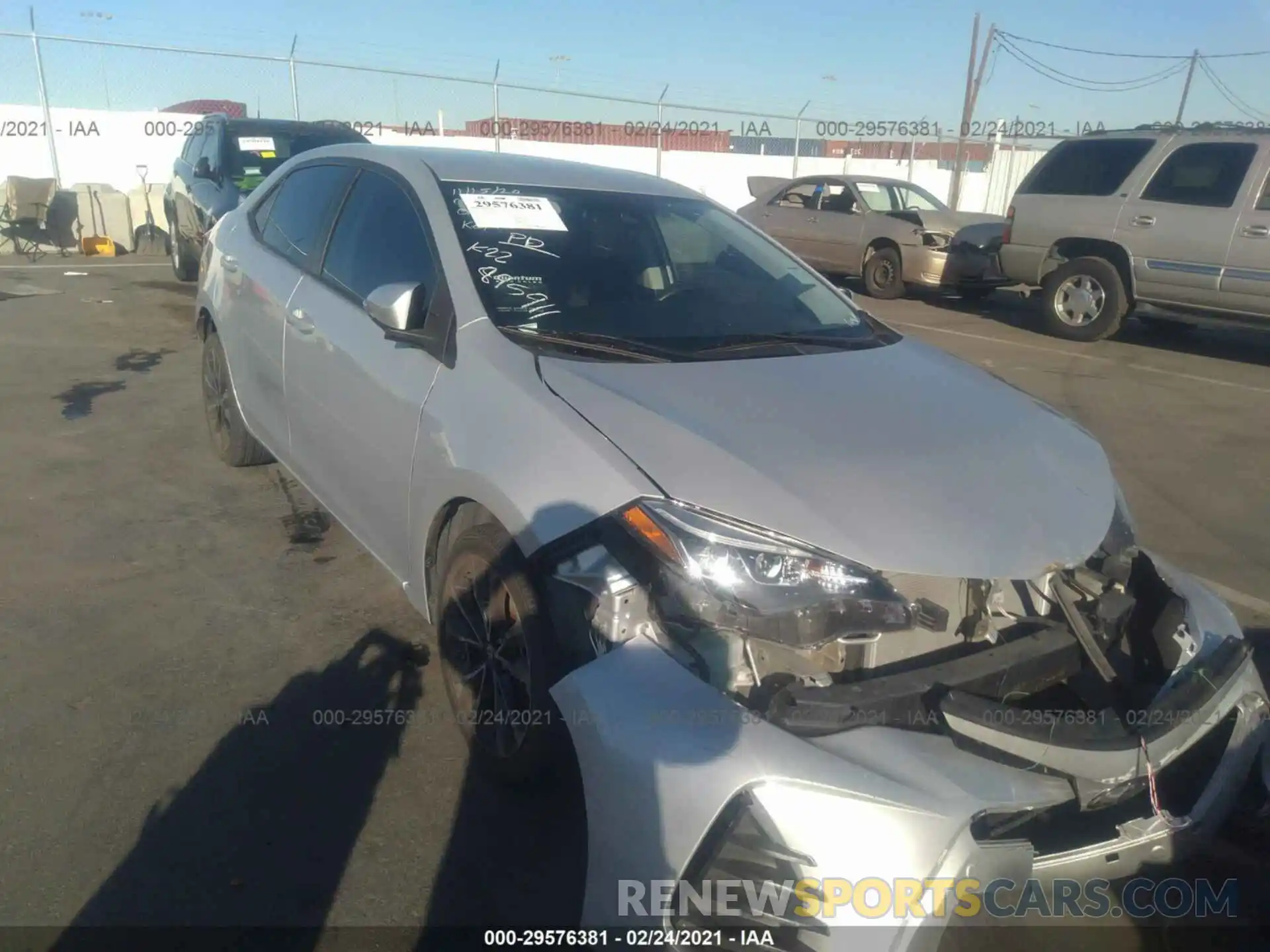 1 Photograph of a damaged car 5YFBURHE6KP895911 TOYOTA COROLLA 2019