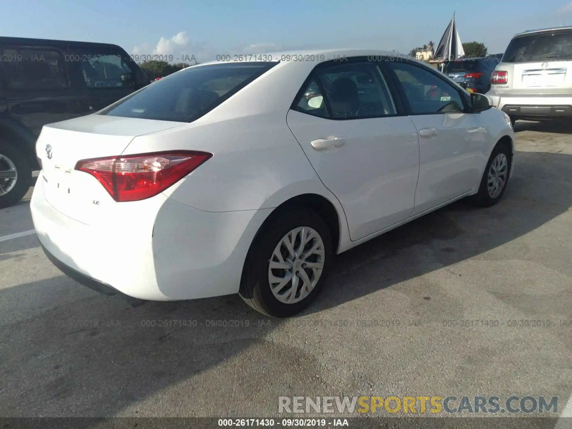 4 Photograph of a damaged car 5YFBURHE6KP895942 TOYOTA COROLLA 2019