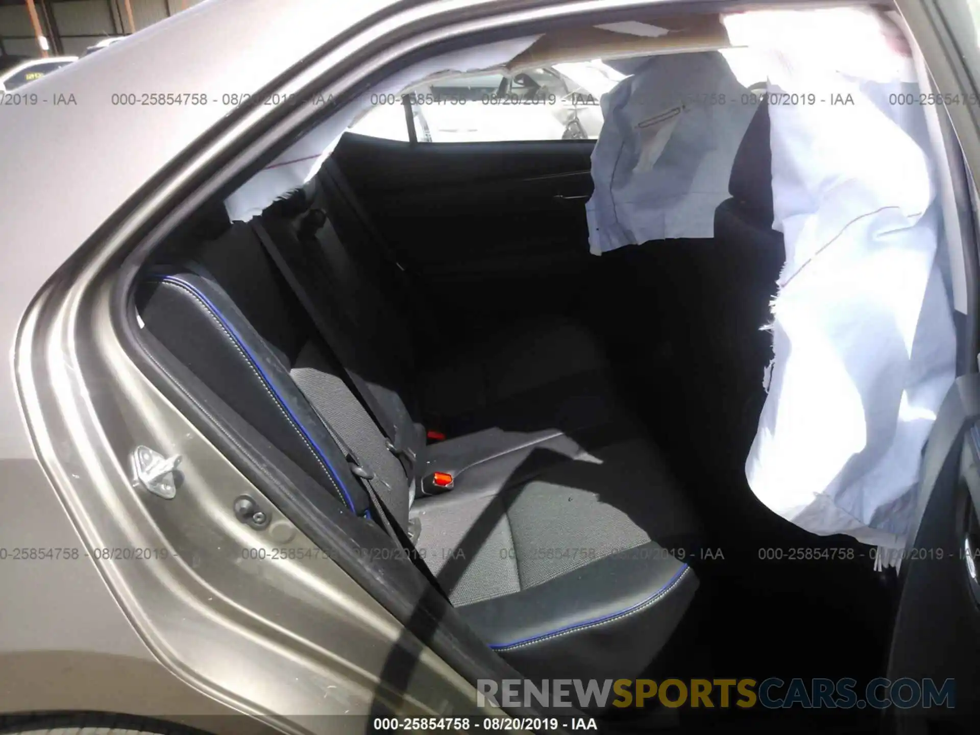 8 Photograph of a damaged car 5YFBURHE6KP896055 TOYOTA COROLLA 2019