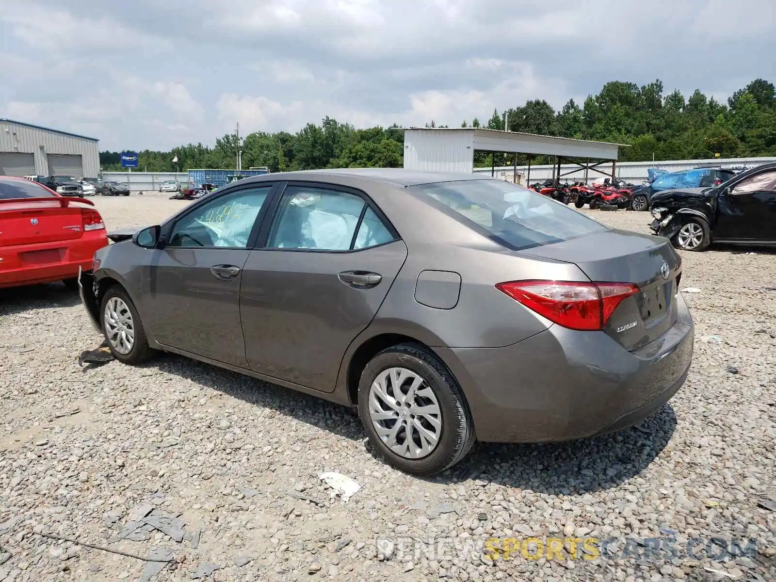 3 Photograph of a damaged car 5YFBURHE6KP896122 TOYOTA COROLLA 2019