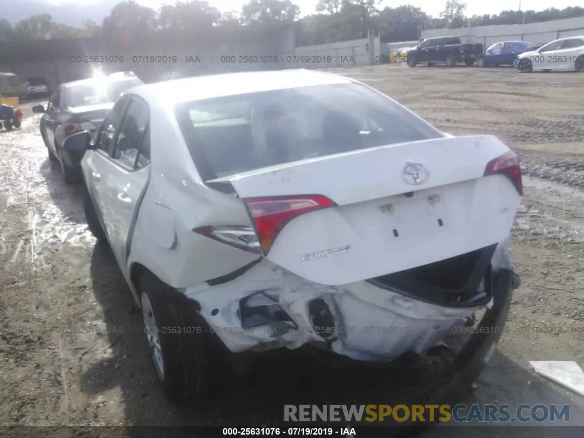 3 Photograph of a damaged car 5YFBURHE6KP896640 TOYOTA COROLLA 2019