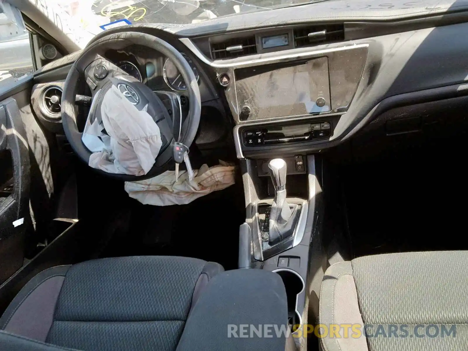 9 Photograph of a damaged car 5YFBURHE6KP898307 TOYOTA COROLLA 2019