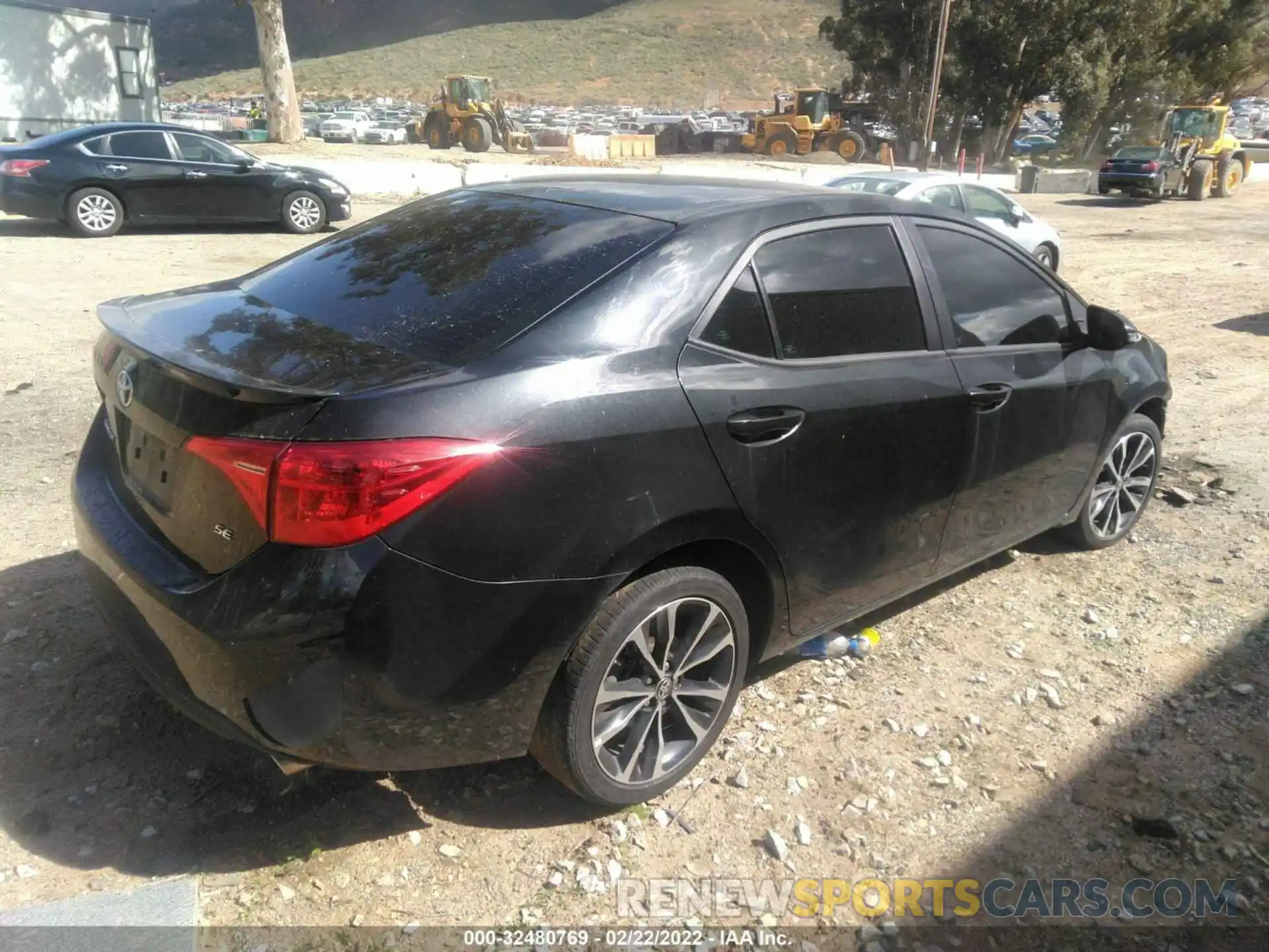 4 Photograph of a damaged car 5YFBURHE6KP899196 TOYOTA COROLLA 2019