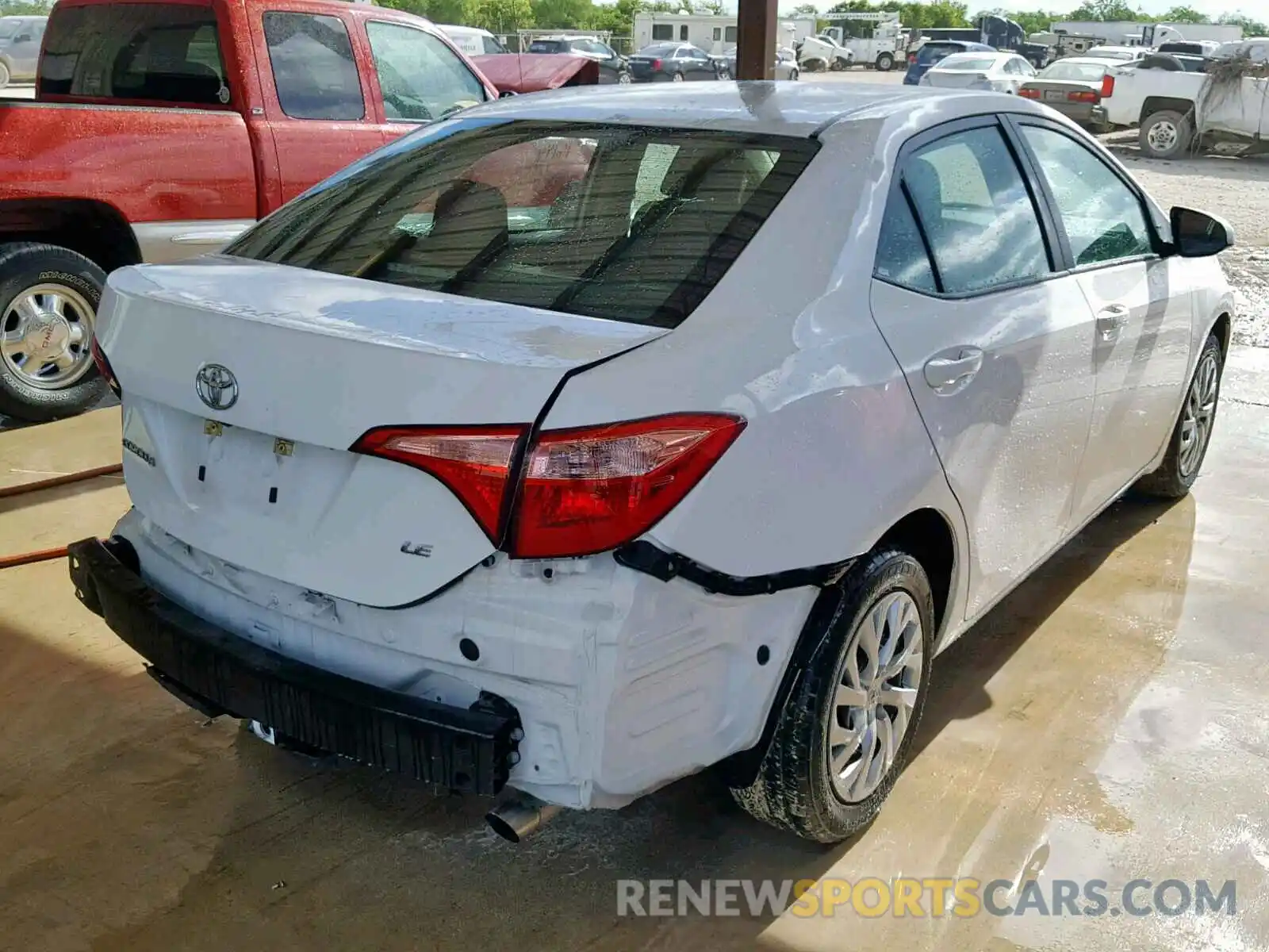 4 Photograph of a damaged car 5YFBURHE6KP899201 TOYOTA COROLLA 2019