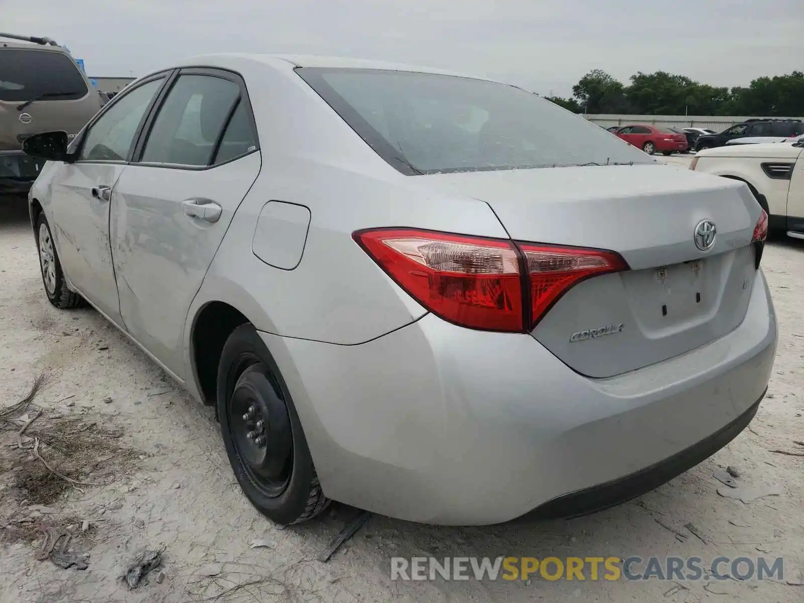 3 Photograph of a damaged car 5YFBURHE6KP899540 TOYOTA COROLLA 2019