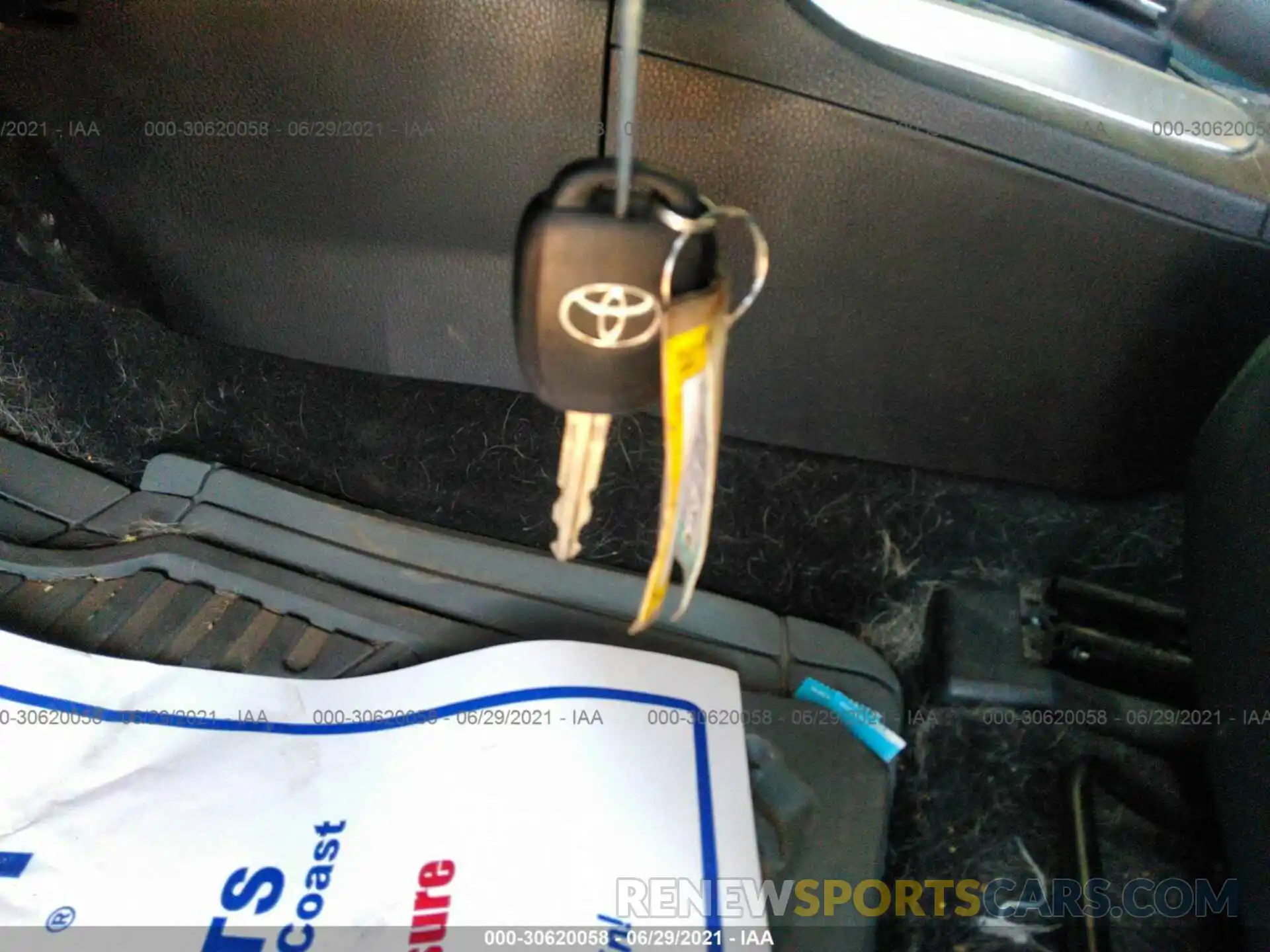 11 Photograph of a damaged car 5YFBURHE6KP899621 TOYOTA COROLLA 2019