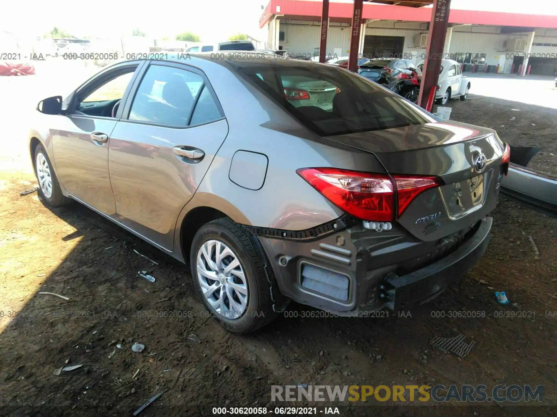 3 Photograph of a damaged car 5YFBURHE6KP899621 TOYOTA COROLLA 2019