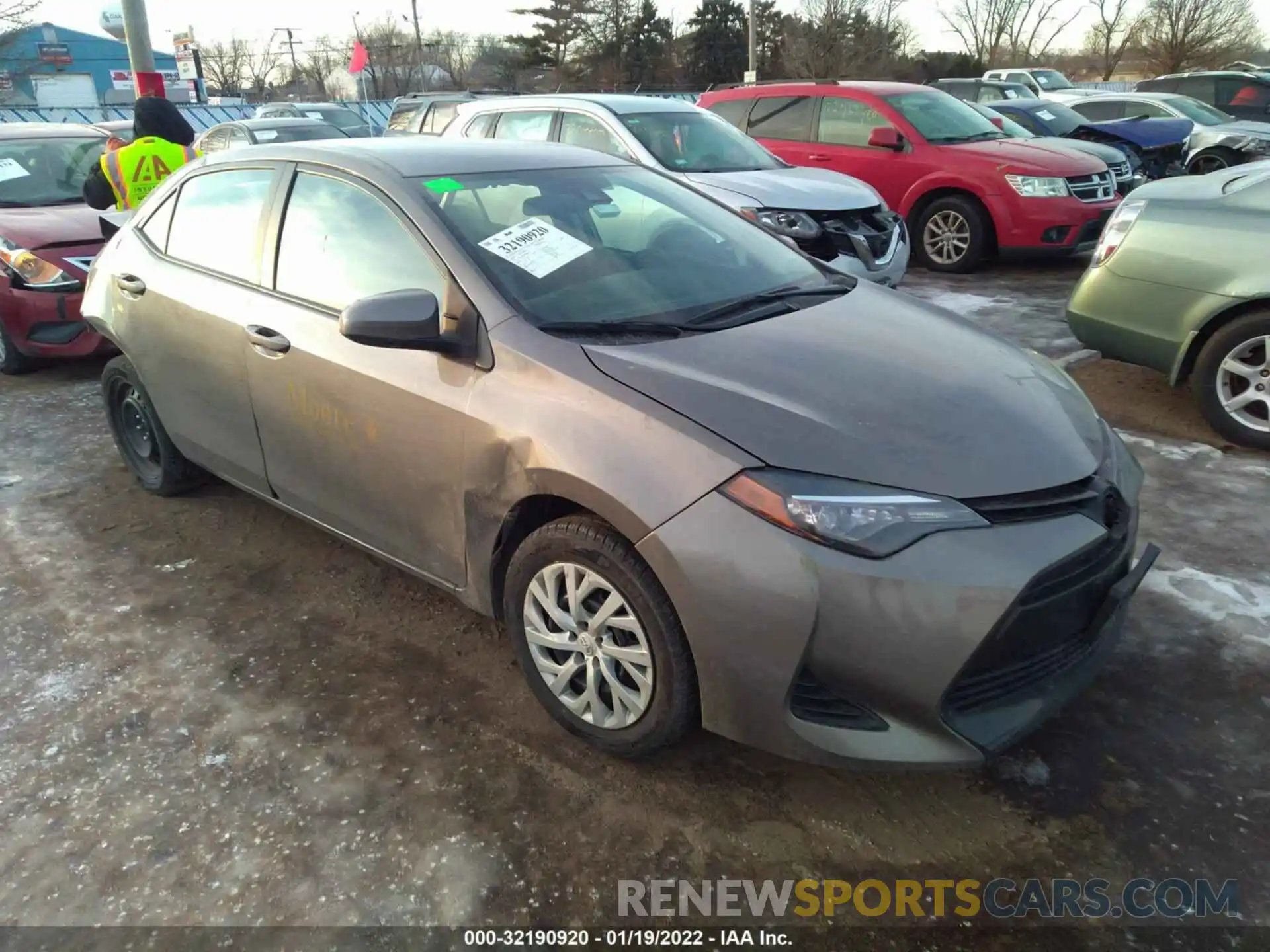 1 Photograph of a damaged car 5YFBURHE6KP899666 TOYOTA COROLLA 2019