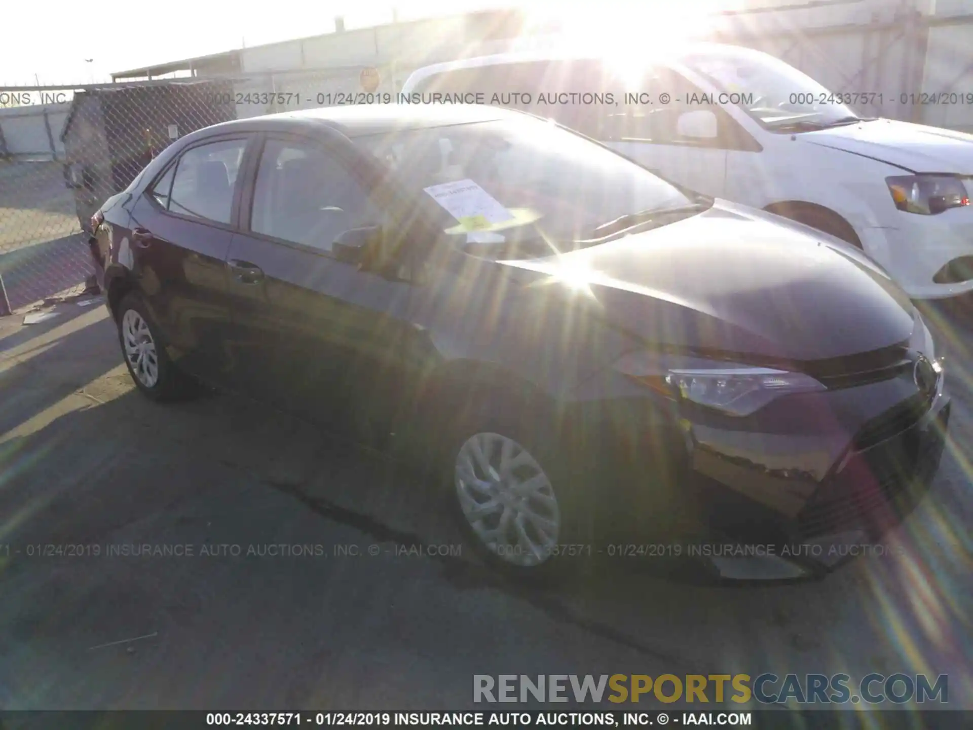 1 Photograph of a damaged car 5YFBURHE6KP899781 TOYOTA COROLLA 2019