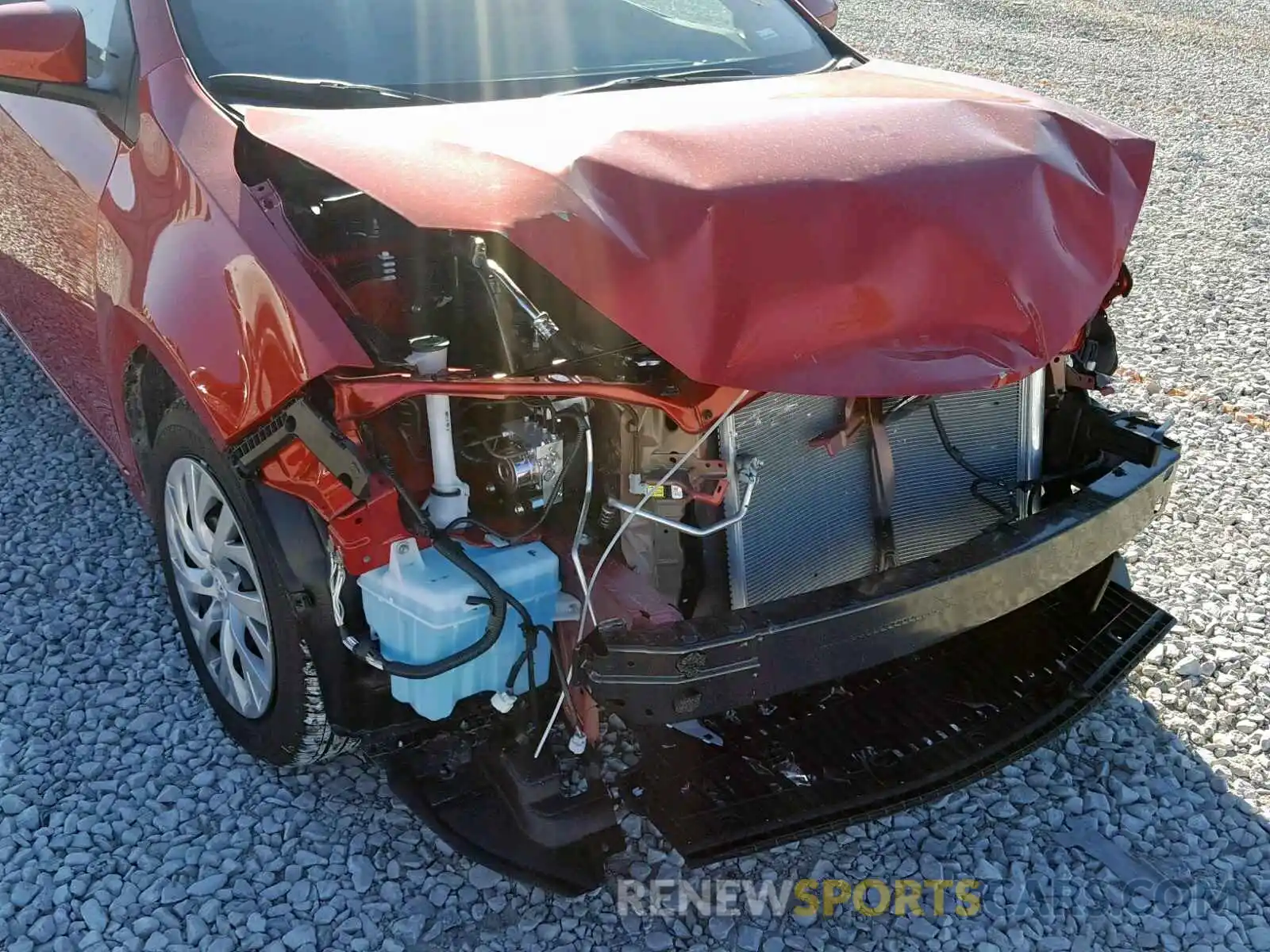 9 Photograph of a damaged car 5YFBURHE6KP899974 TOYOTA COROLLA 2019