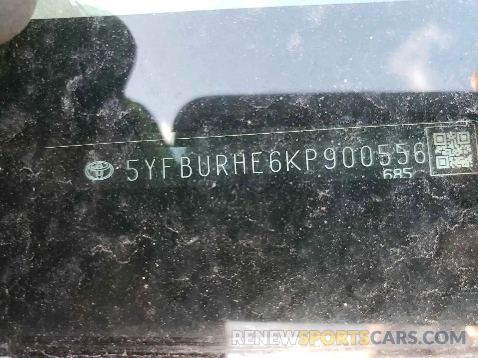 10 Photograph of a damaged car 5YFBURHE6KP900556 TOYOTA COROLLA 2019