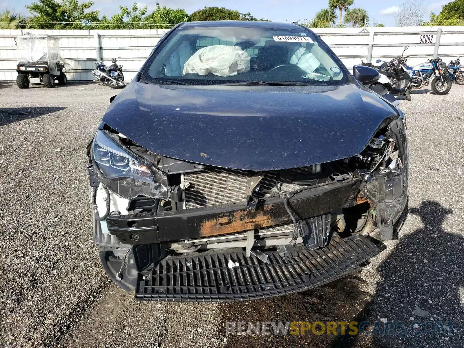 9 Photograph of a damaged car 5YFBURHE6KP900556 TOYOTA COROLLA 2019