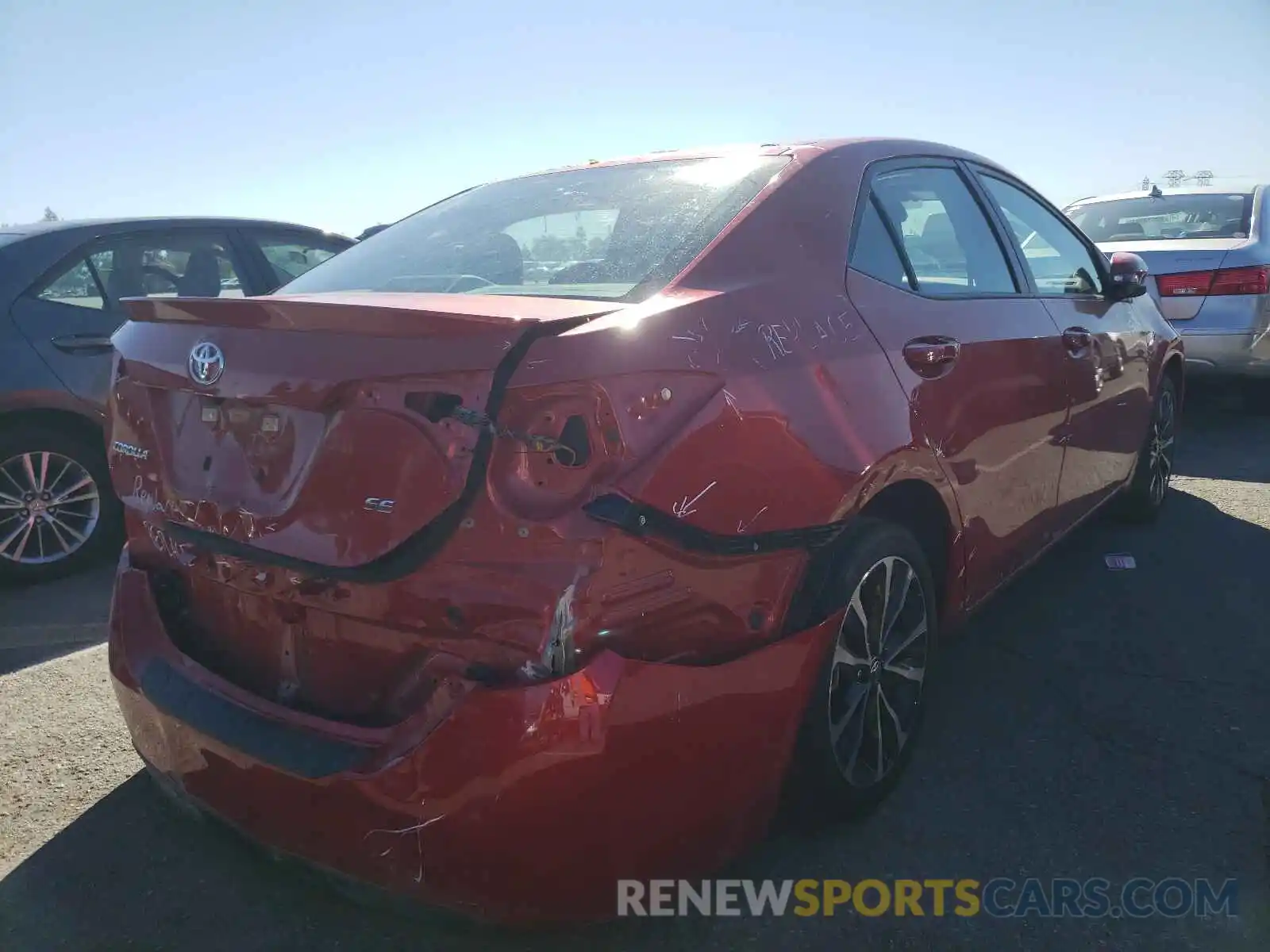 4 Photograph of a damaged car 5YFBURHE6KP900587 TOYOTA COROLLA 2019