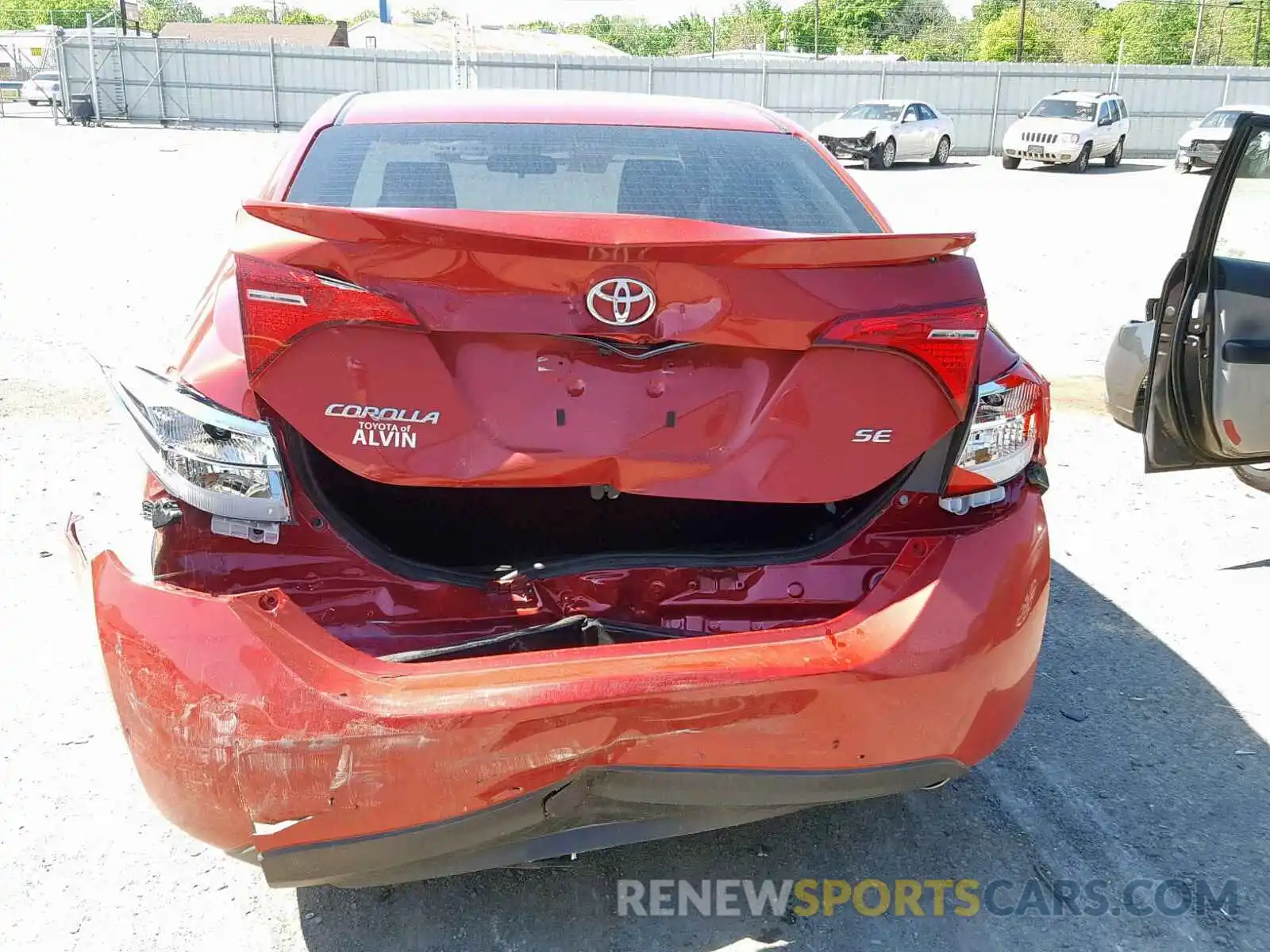 9 Photograph of a damaged car 5YFBURHE6KP900735 TOYOTA COROLLA 2019