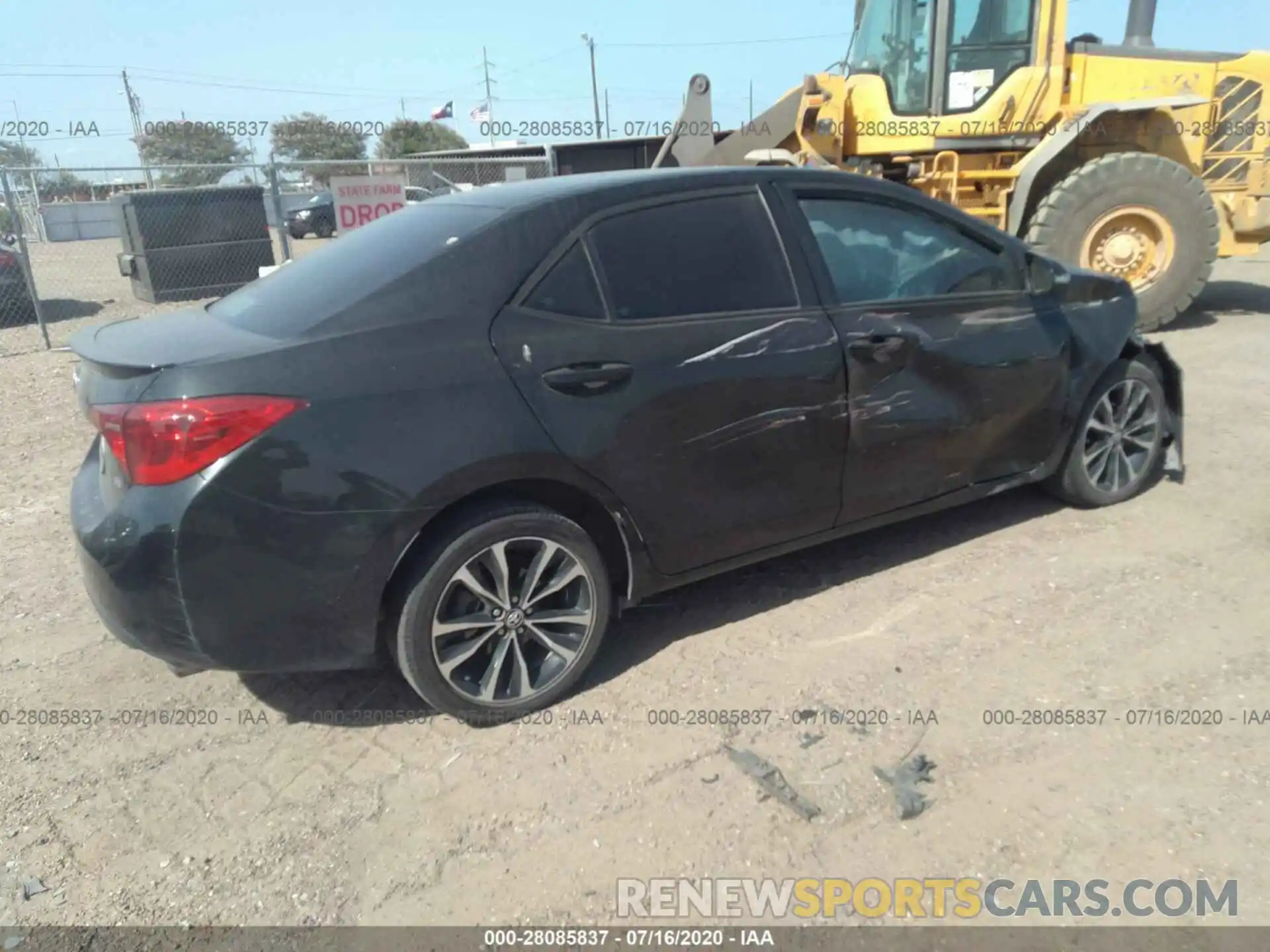 4 Photograph of a damaged car 5YFBURHE6KP900864 TOYOTA COROLLA 2019