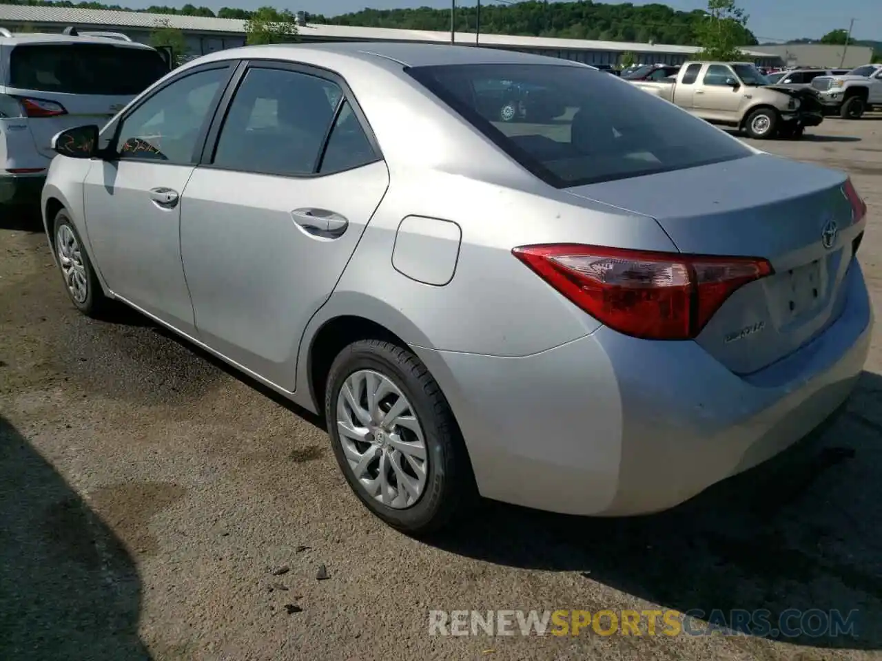 3 Photograph of a damaged car 5YFBURHE6KP901111 TOYOTA COROLLA 2019