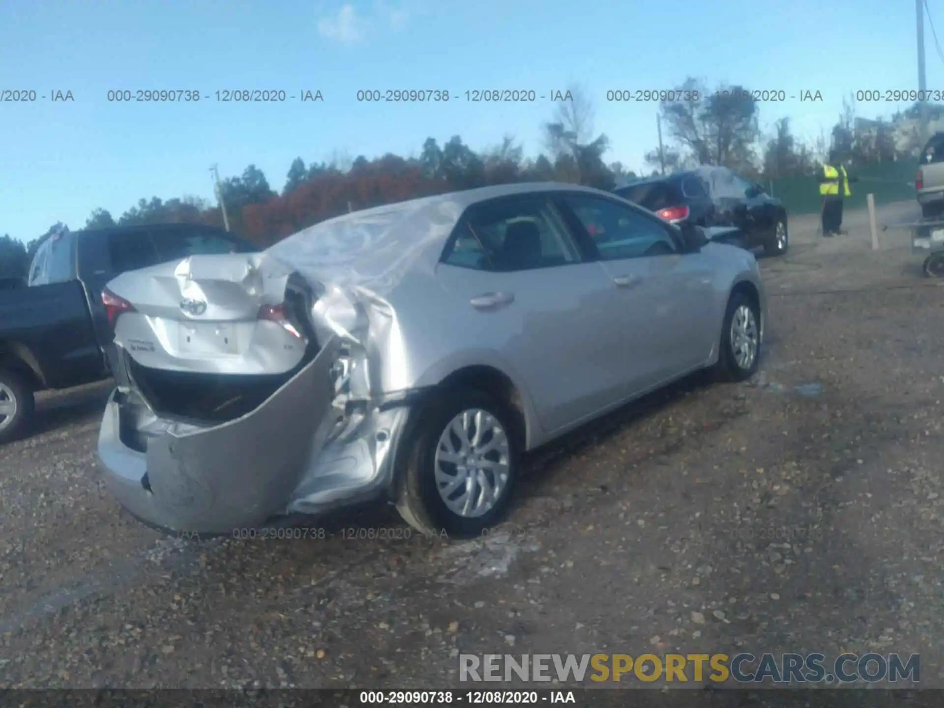 4 Photograph of a damaged car 5YFBURHE6KP902033 TOYOTA COROLLA 2019