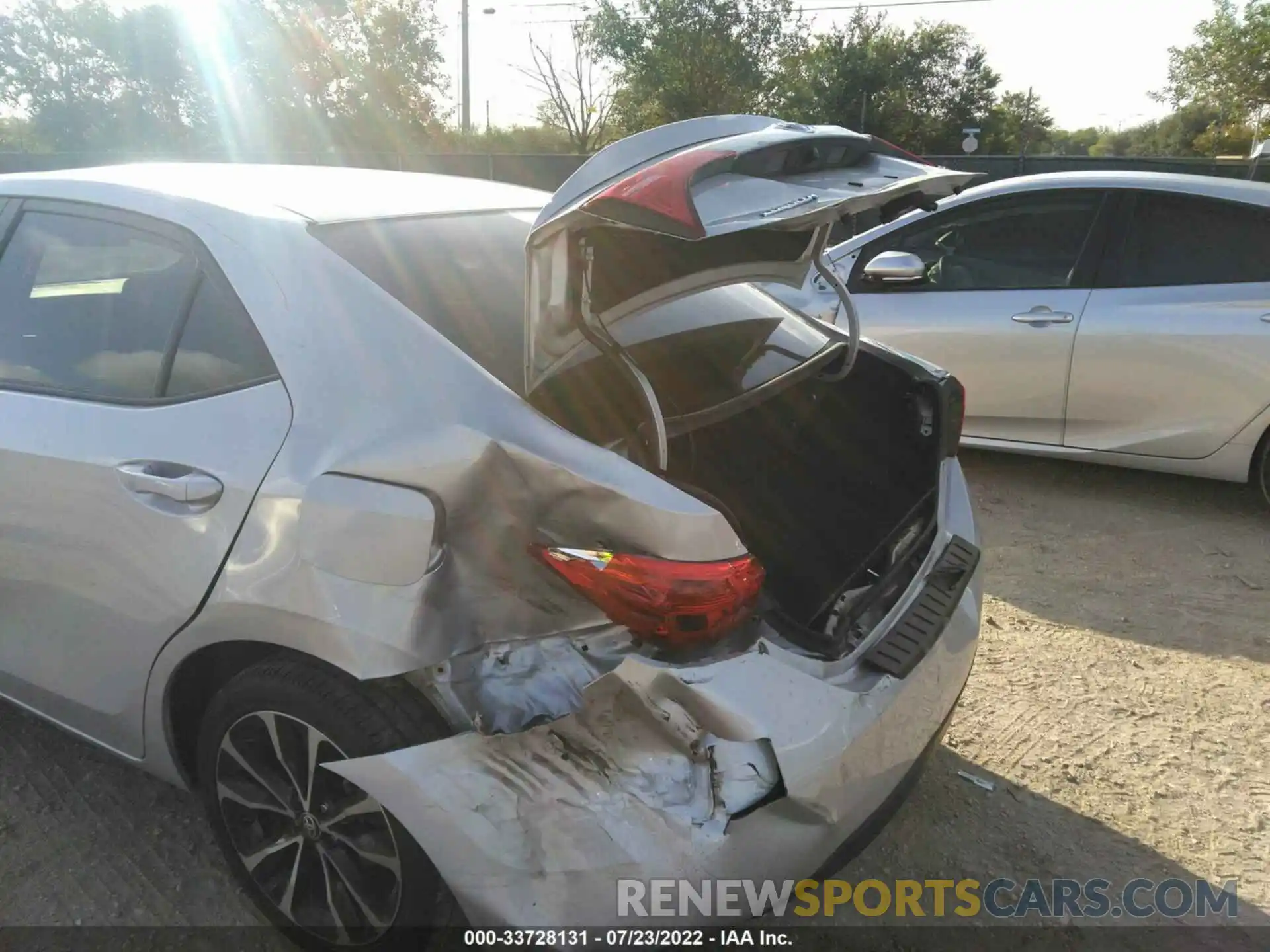 6 Photograph of a damaged car 5YFBURHE6KP902789 TOYOTA COROLLA 2019