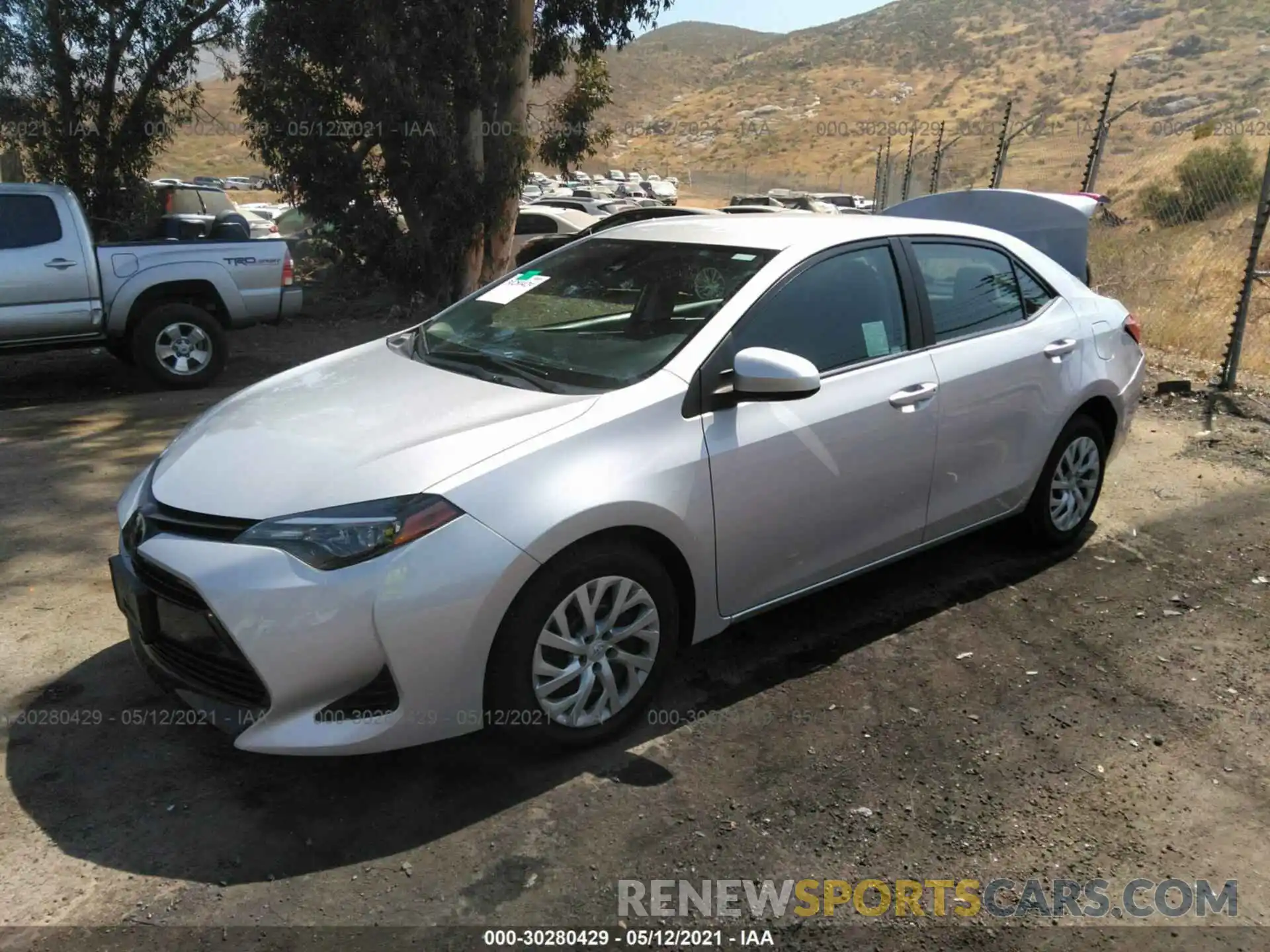 2 Photograph of a damaged car 5YFBURHE6KP904199 TOYOTA COROLLA 2019