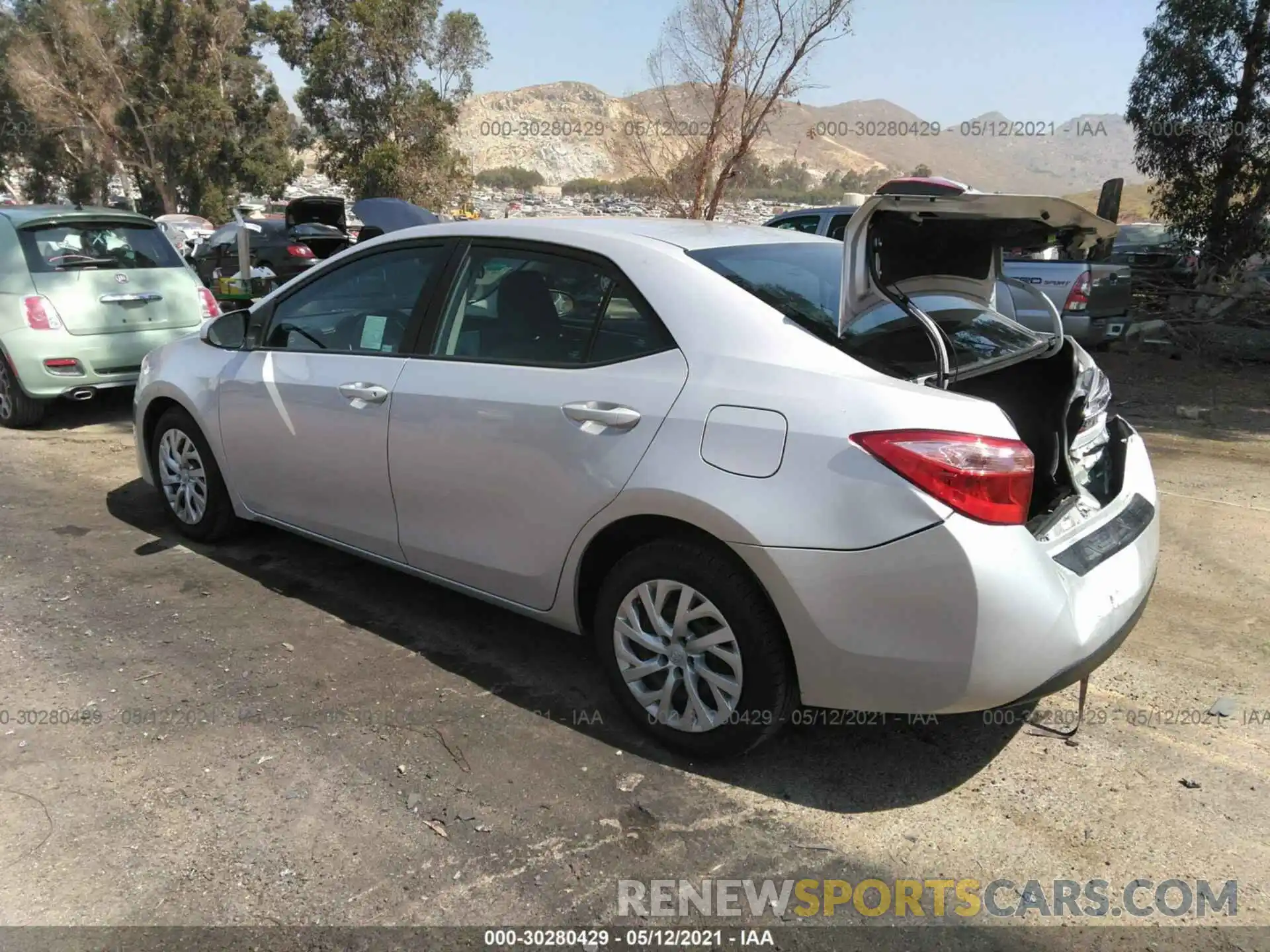 3 Photograph of a damaged car 5YFBURHE6KP904199 TOYOTA COROLLA 2019