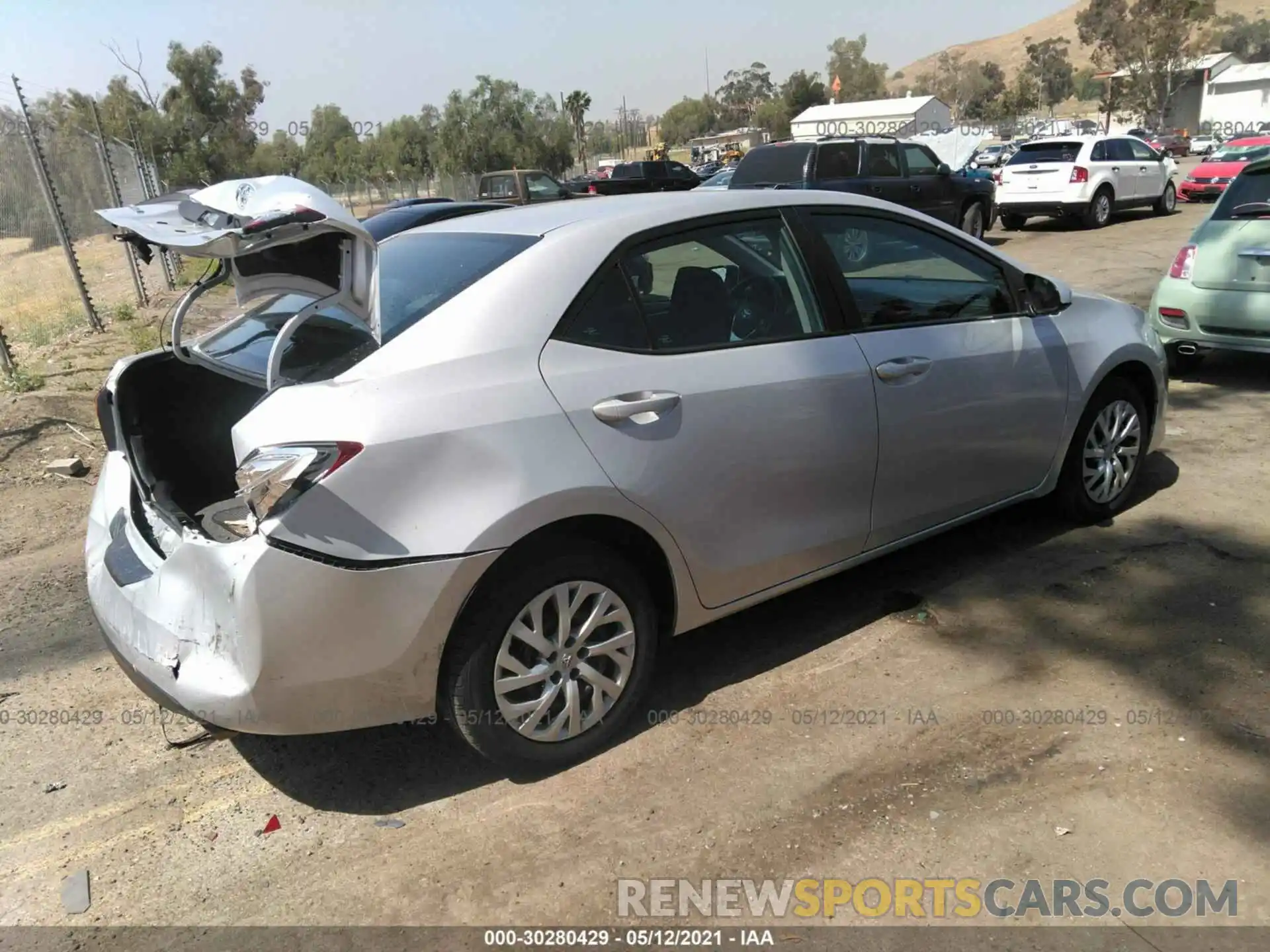 4 Photograph of a damaged car 5YFBURHE6KP904199 TOYOTA COROLLA 2019