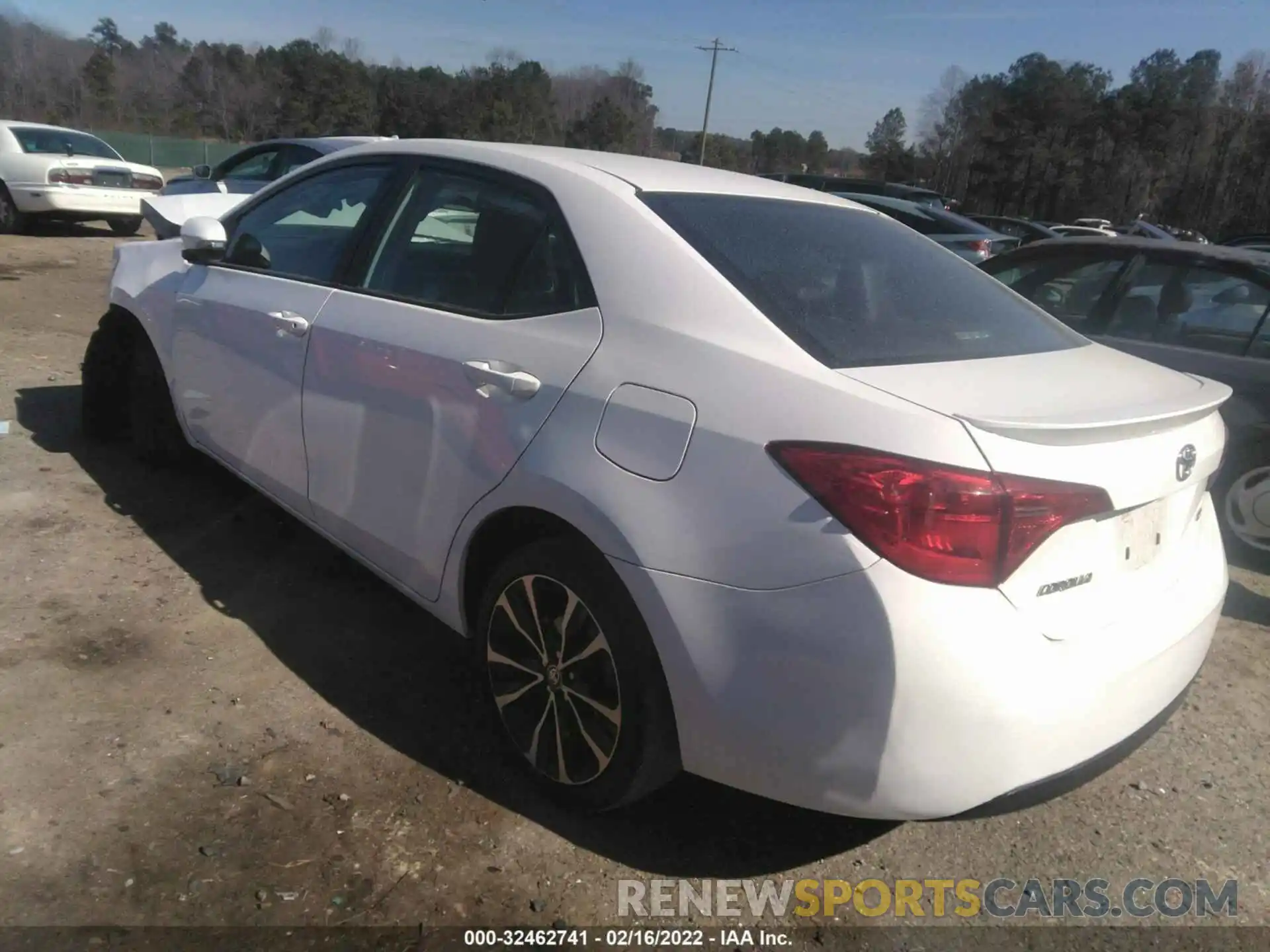 3 Photograph of a damaged car 5YFBURHE6KP904445 TOYOTA COROLLA 2019