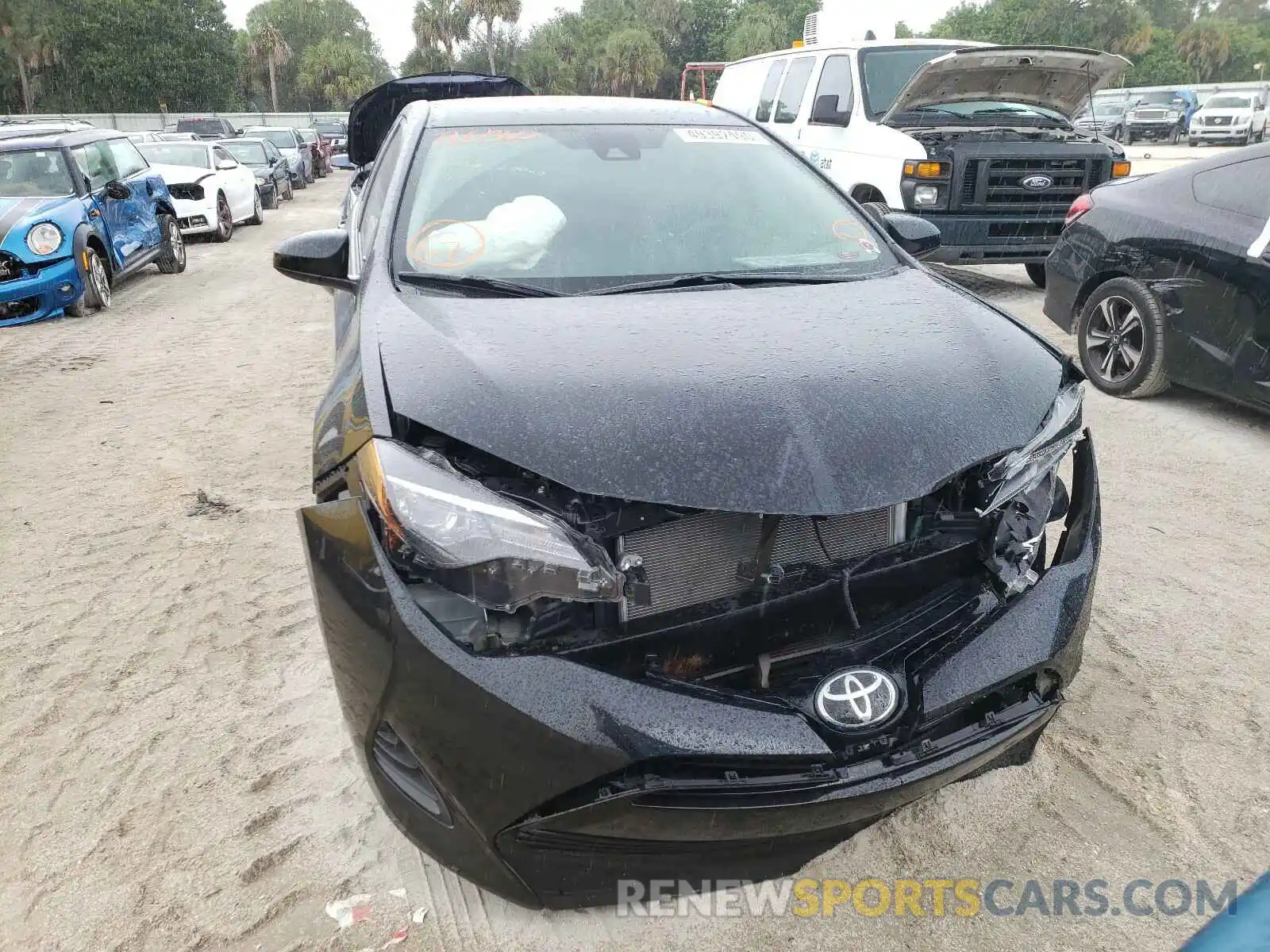 9 Photograph of a damaged car 5YFBURHE6KP905353 TOYOTA COROLLA 2019